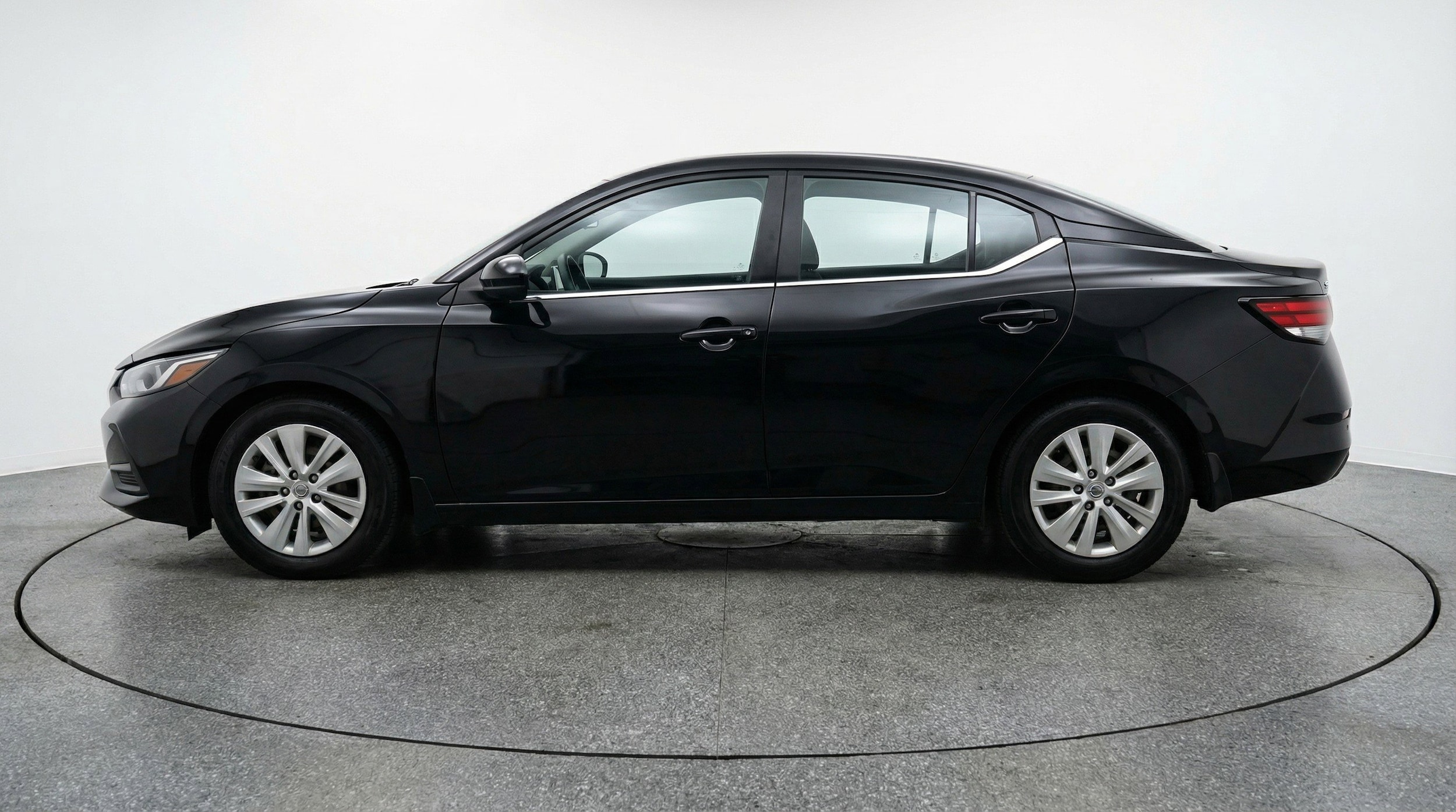 Thumbnail: 2025 Nissan Sentra - 5