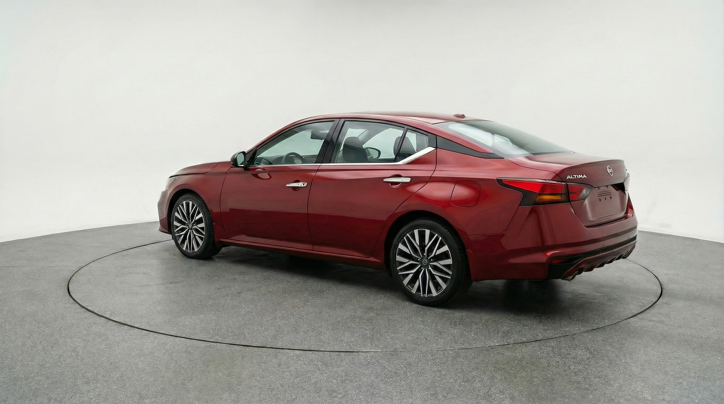 Thumbnail: 2025 Nissan Altima - 5