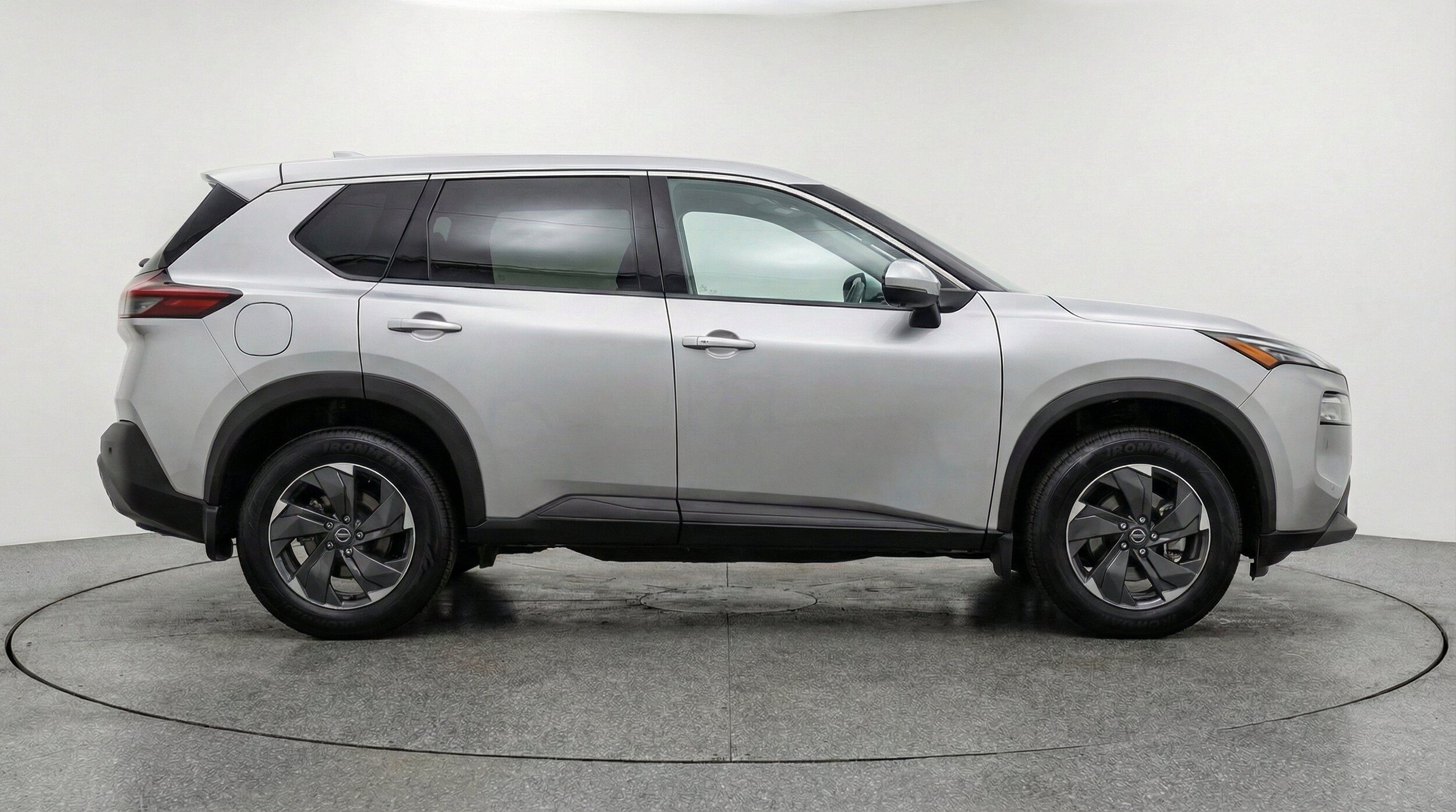Thumbnail: 2025 Nissan Rogue - 11