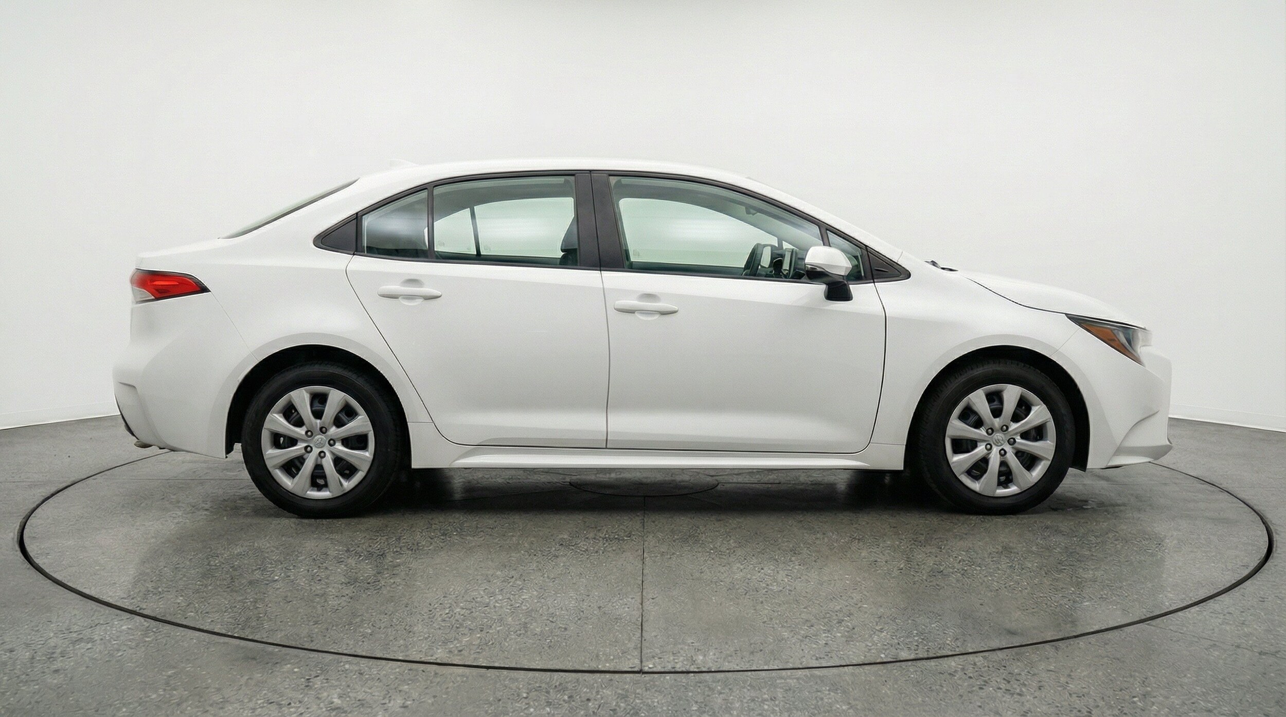 Thumbnail: 2025 Toyota Corolla - 11