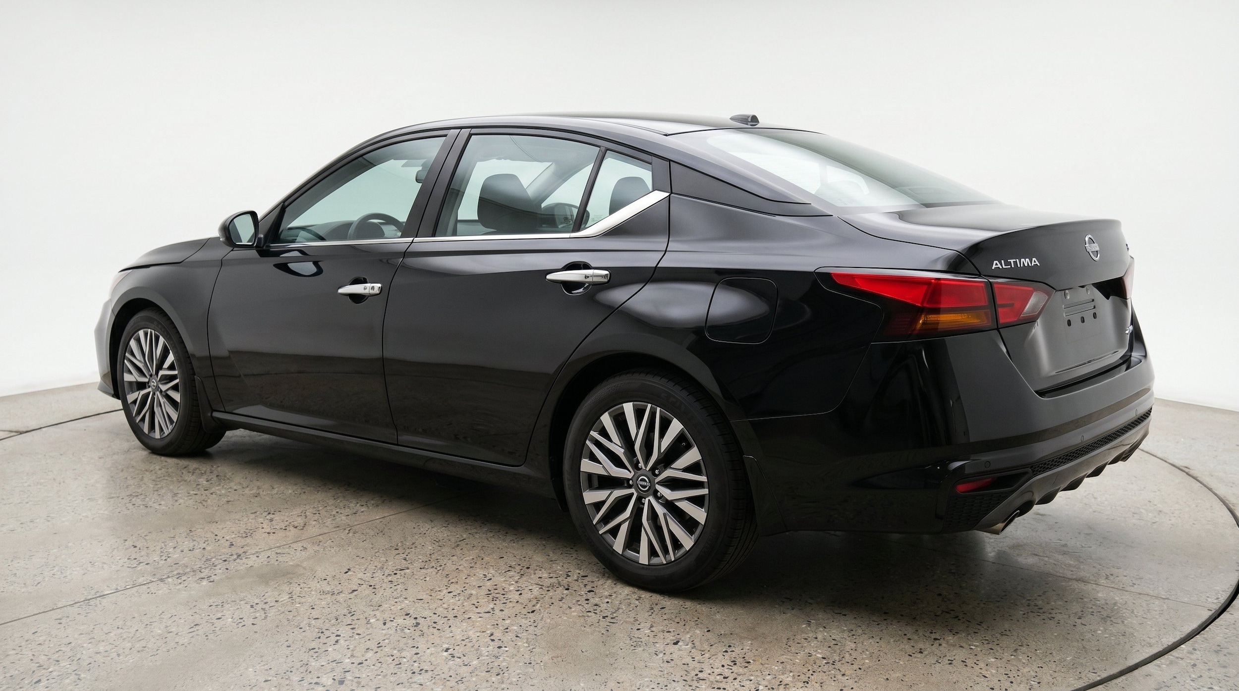 Thumbnail: 2025 Nissan Altima - 6