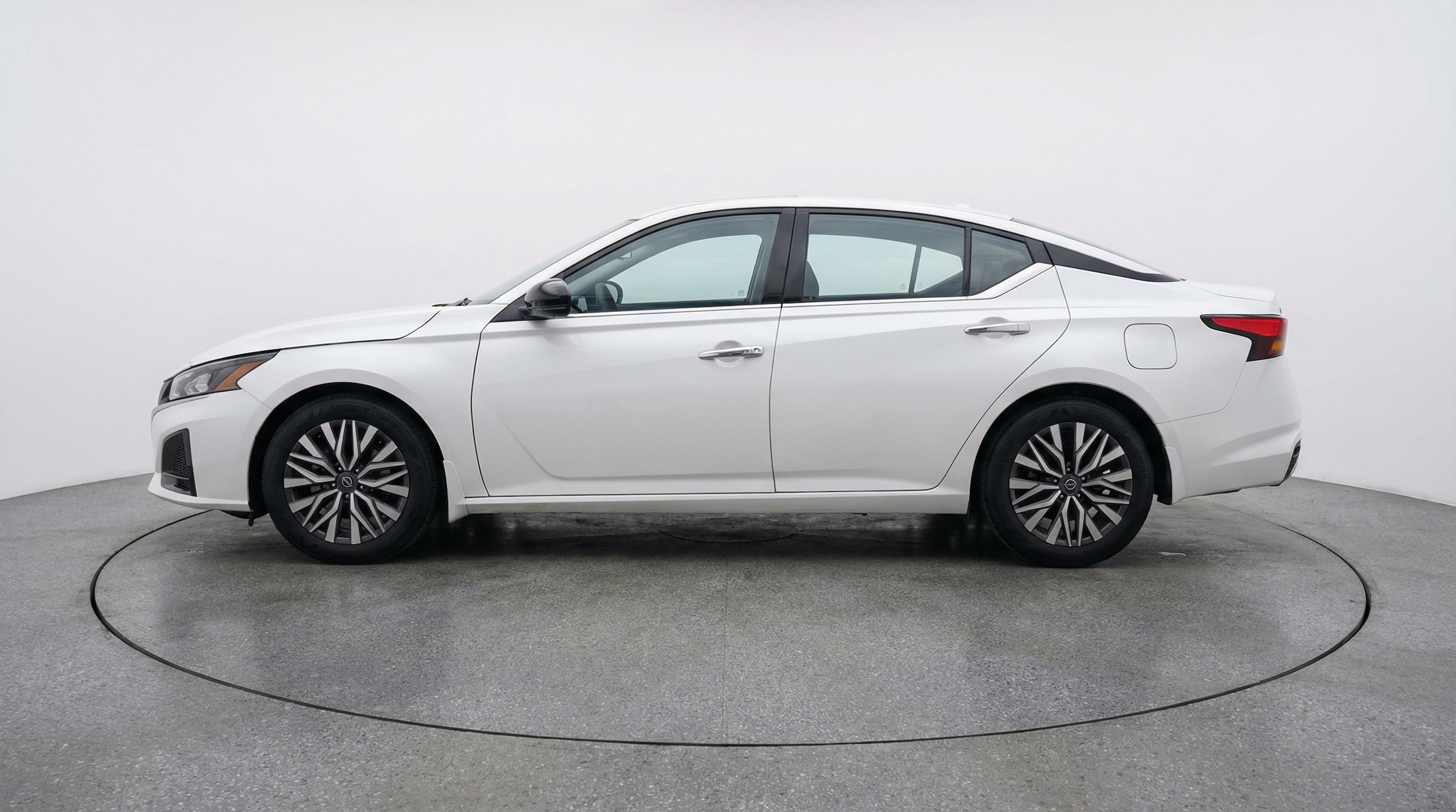 Thumbnail: 2025 Nissan Altima - 4