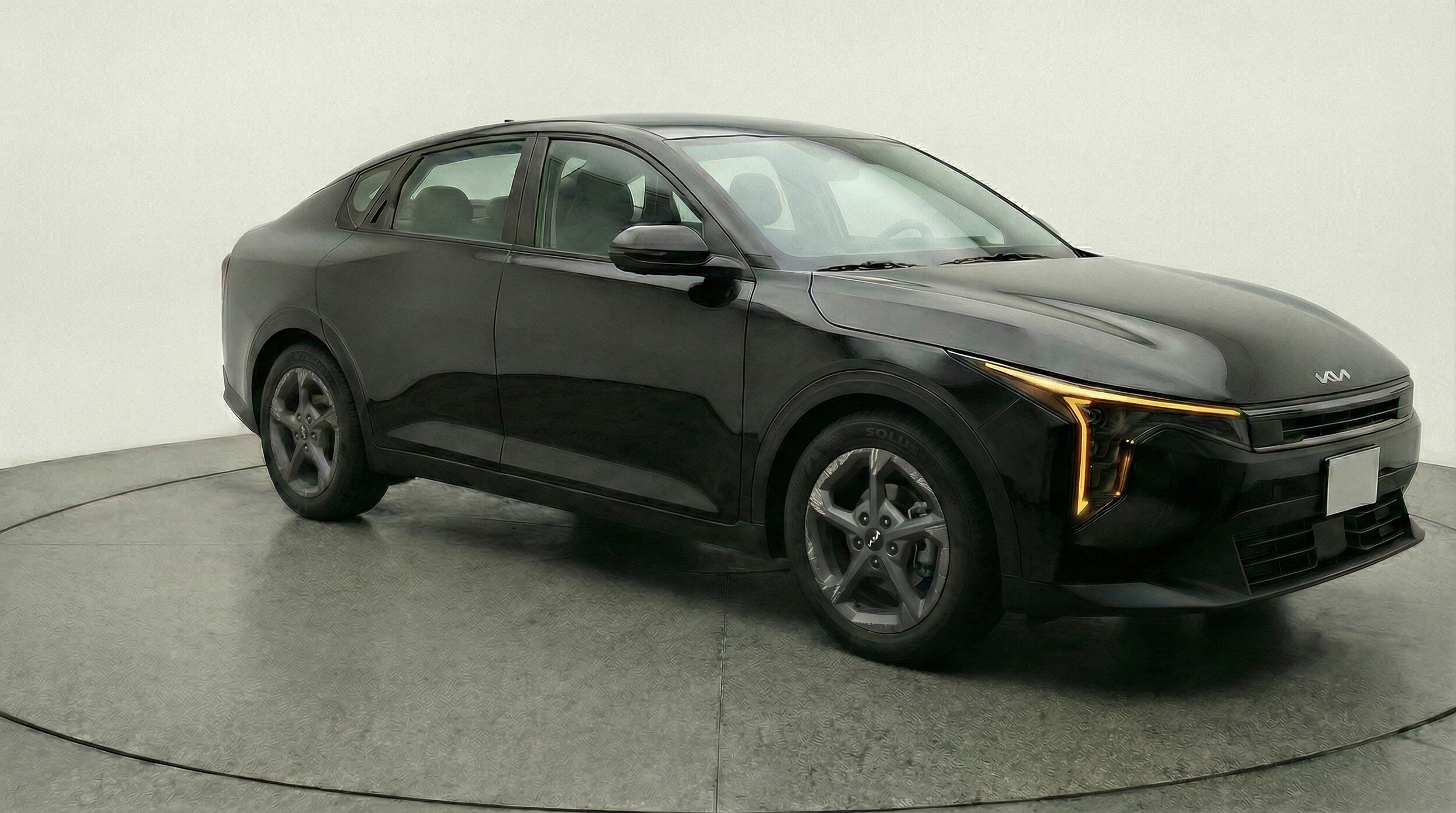 Thumbnail: 2025 Kia K4 - 1