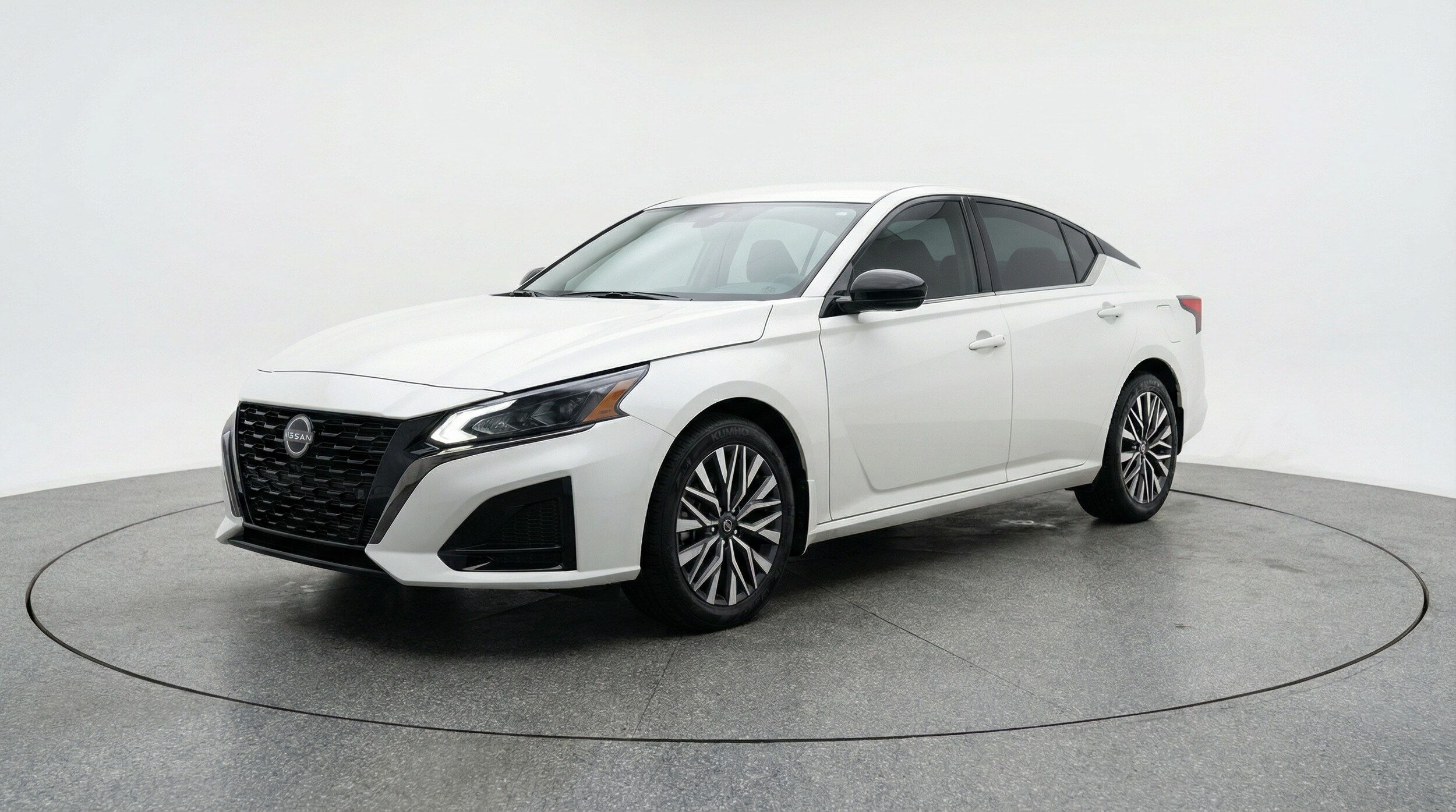 Thumbnail: 2025 Nissan Altima - 3