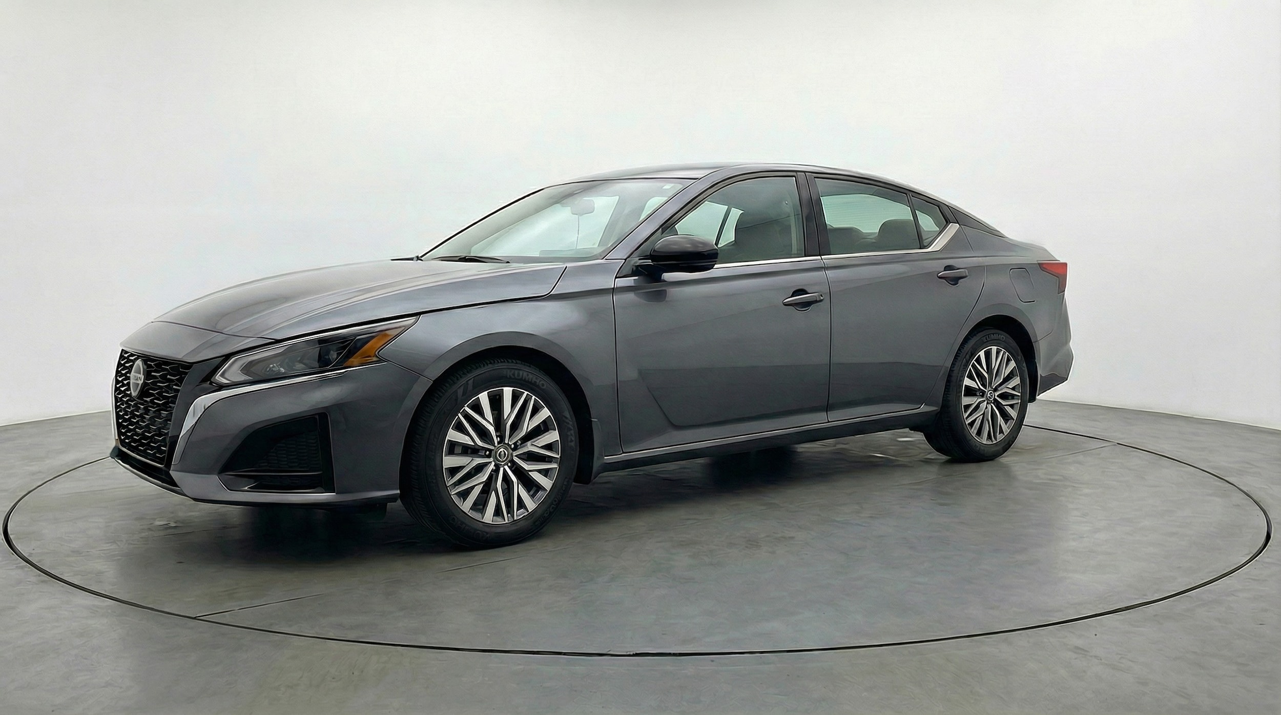 Thumbnail: 2025 Nissan Altima - 3