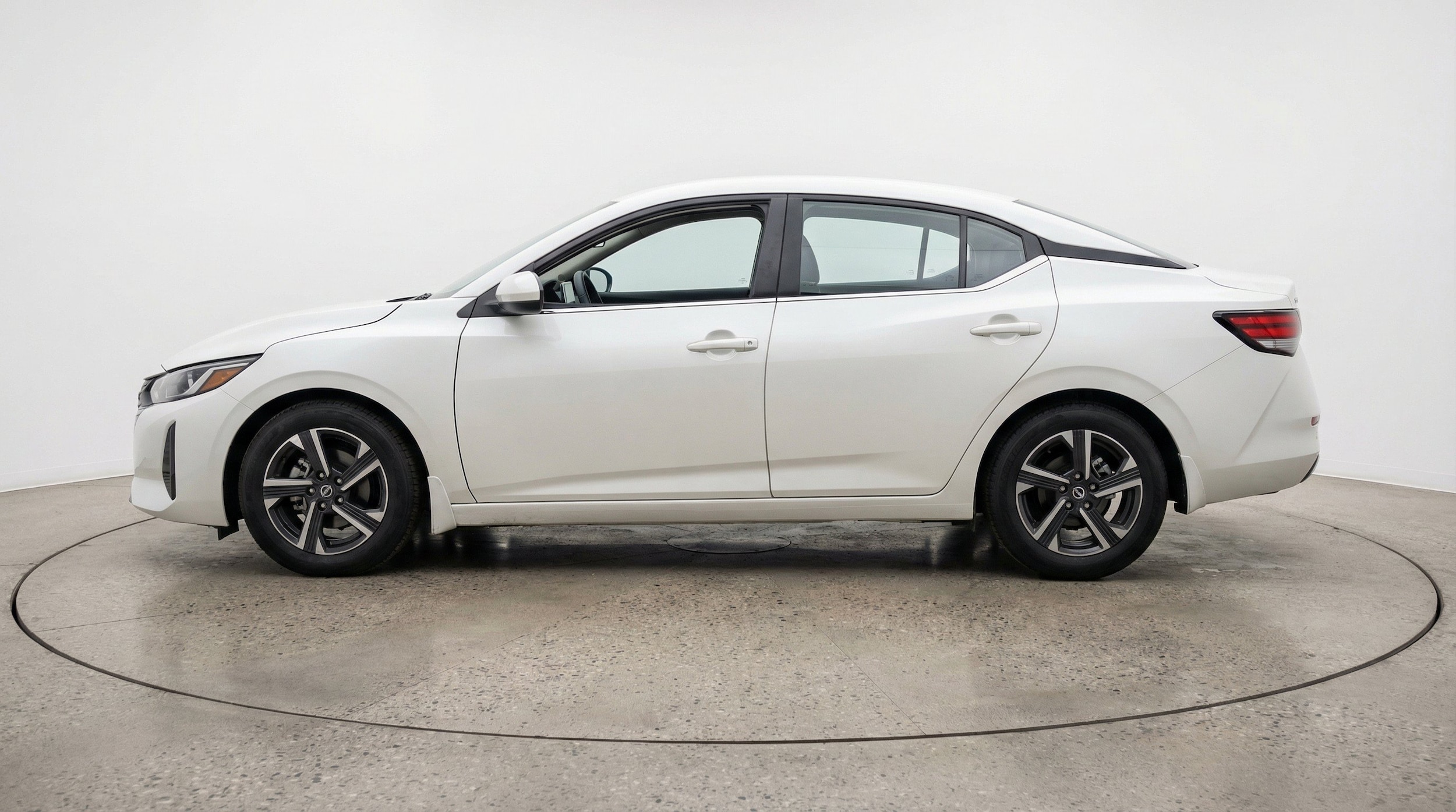 Thumbnail: 2025 Nissan Sentra - 5