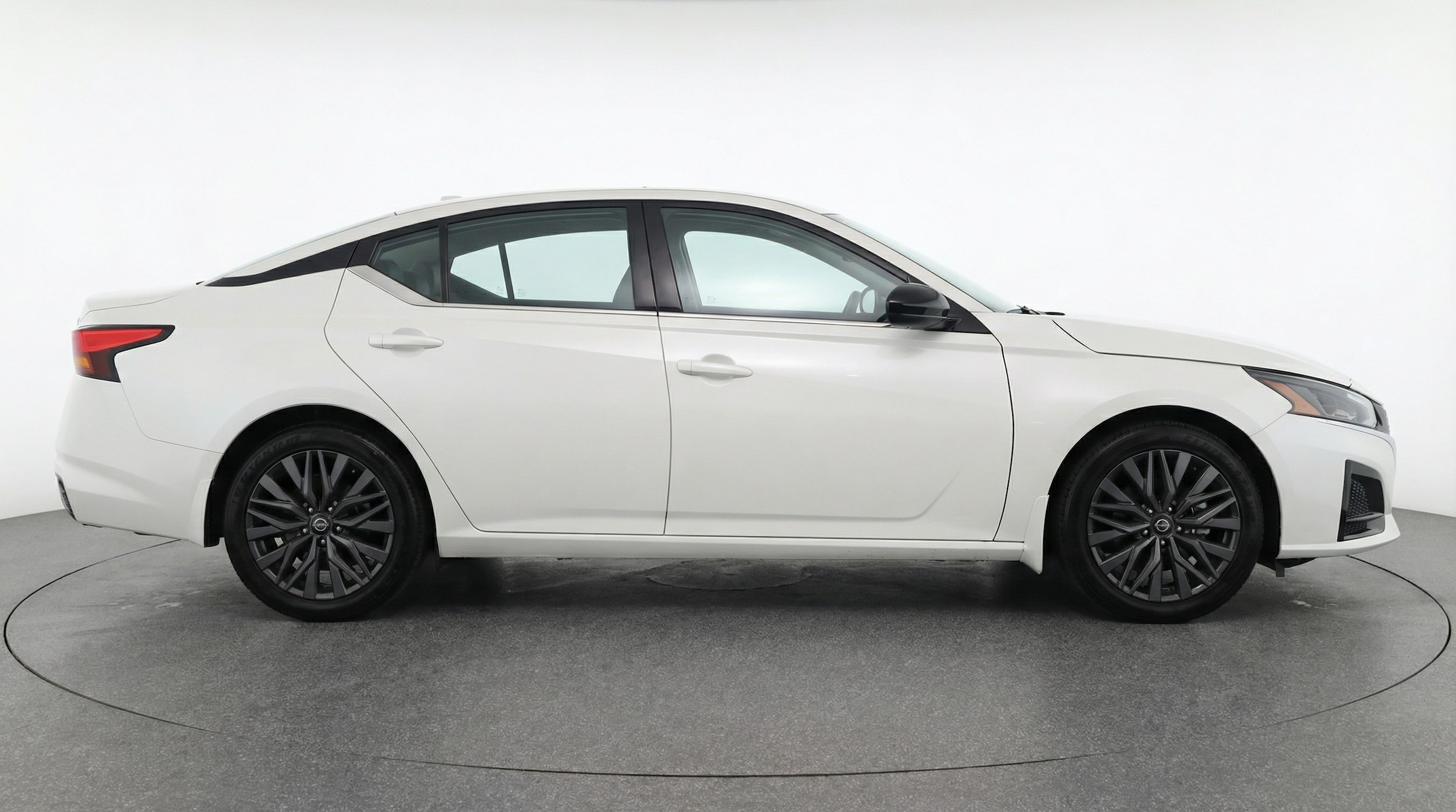 Thumbnail: 2025 Nissan Altima - 8