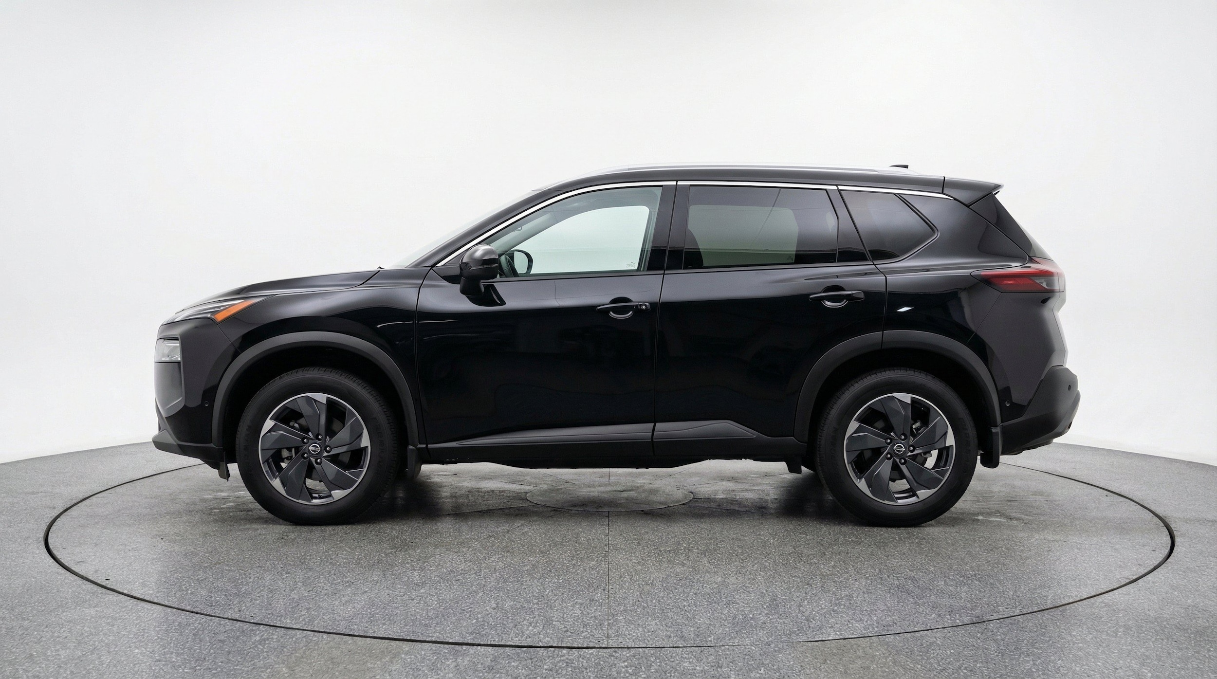 Thumbnail: 2025 Nissan Rogue - 5
