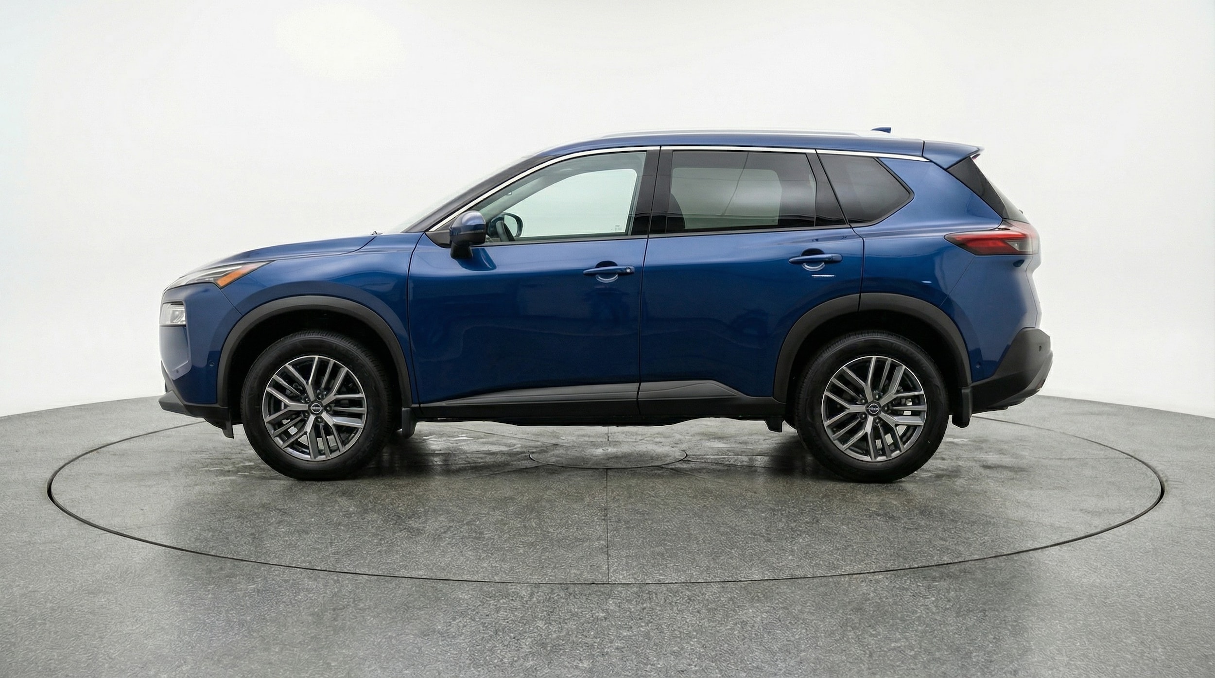 Thumbnail: 2026 Nissan Rogue - 4