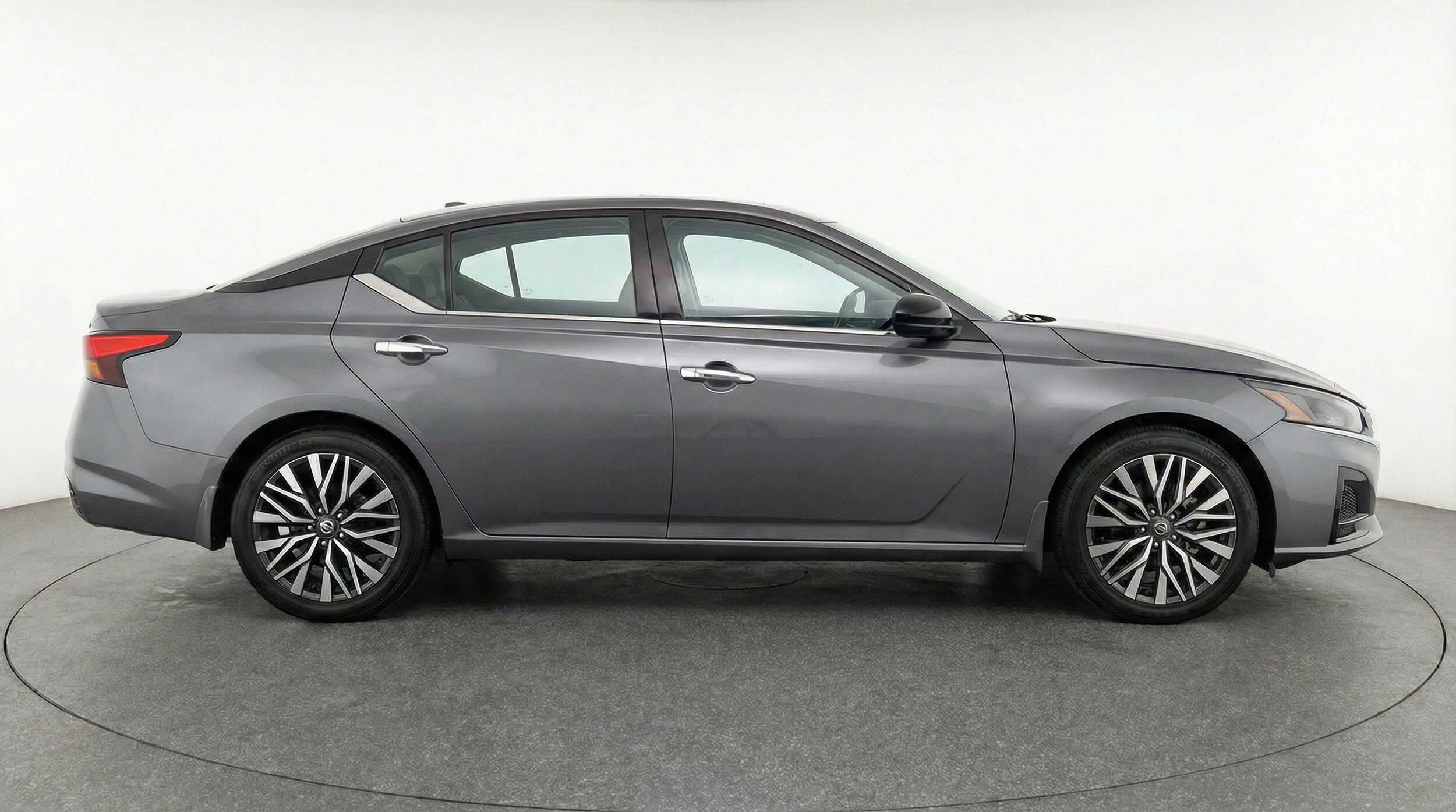 Thumbnail: 2025 Nissan Altima - 11