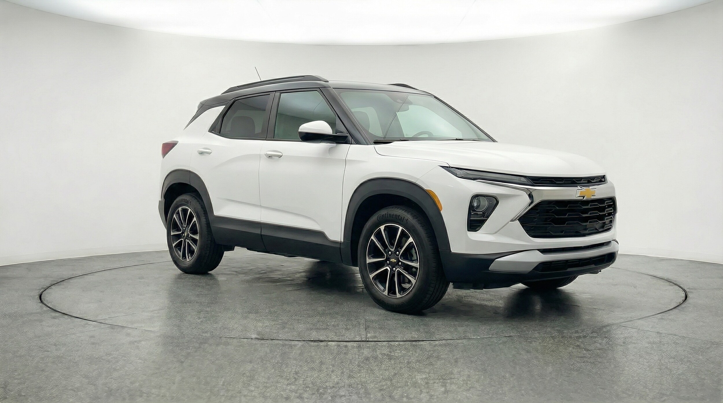 Thumbnail: 2025 Chevrolet TrailBlazer - 1