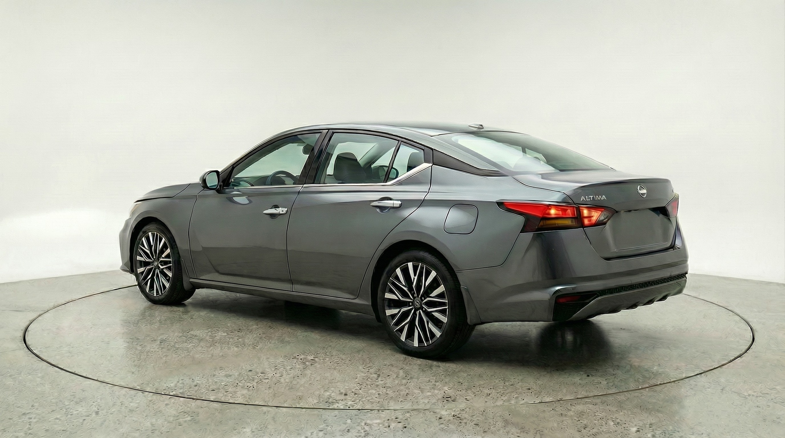 Thumbnail: 2025 Nissan Altima - 5