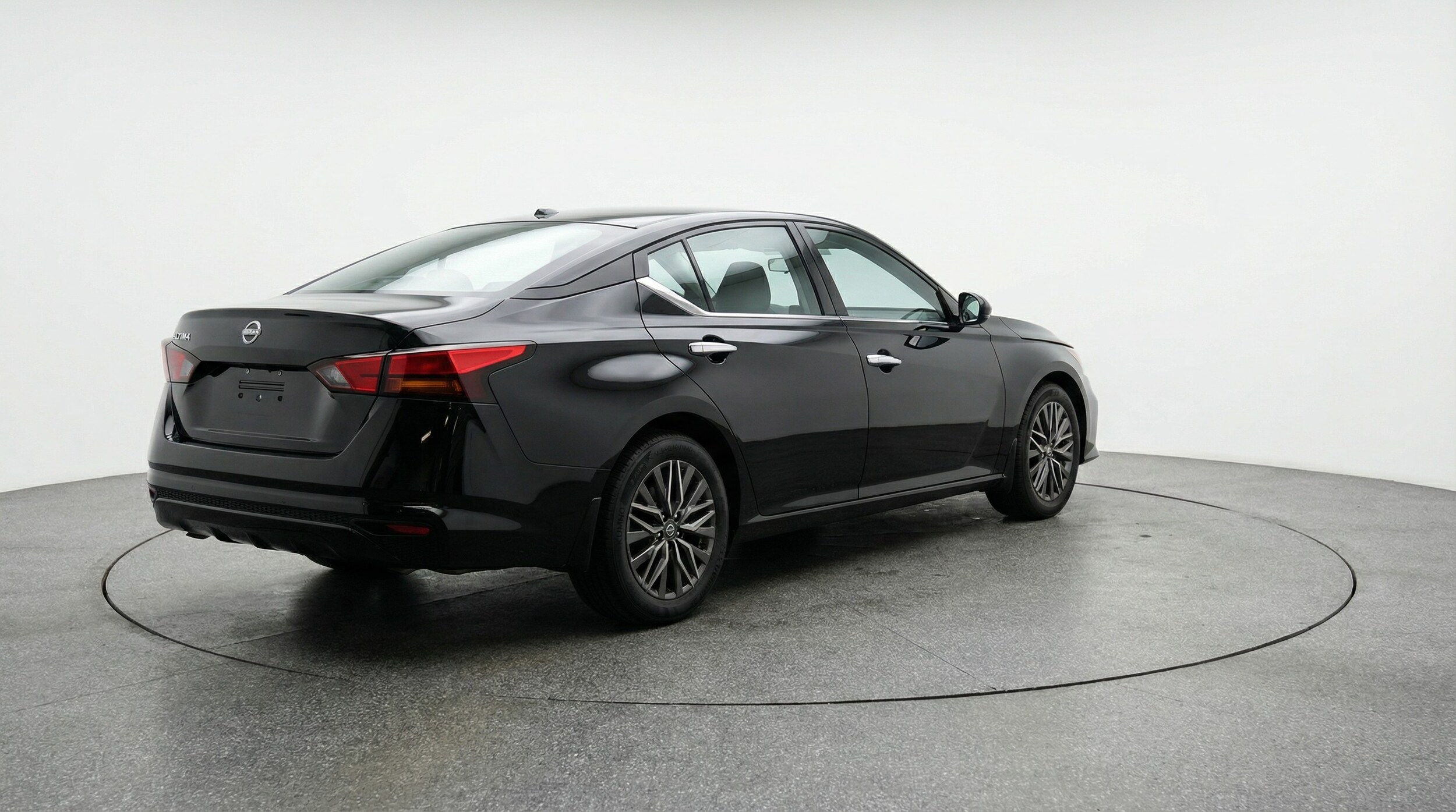 Thumbnail: 2025 Nissan Altima - 7