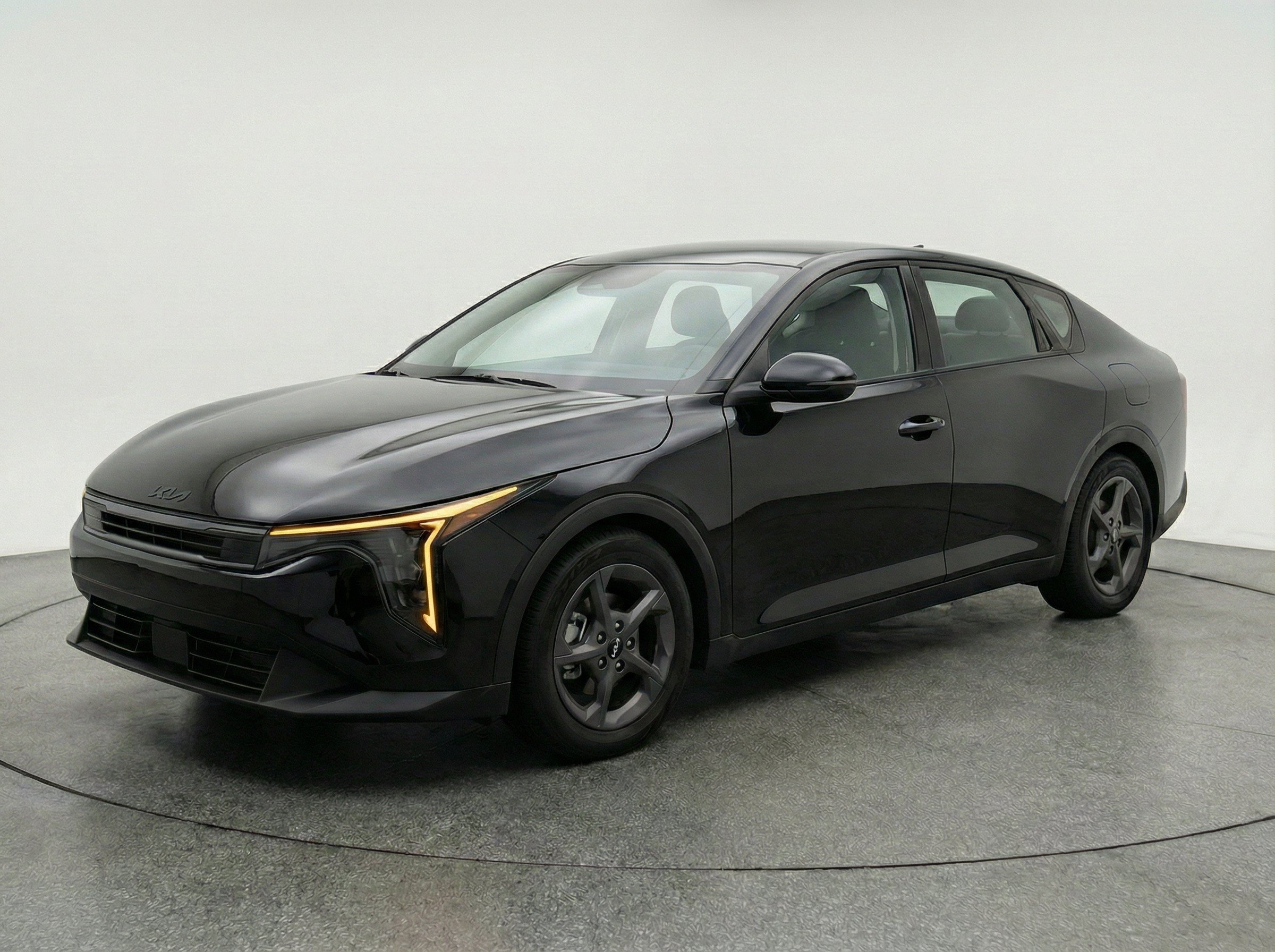 Thumbnail: 2025 Kia K4 - 3