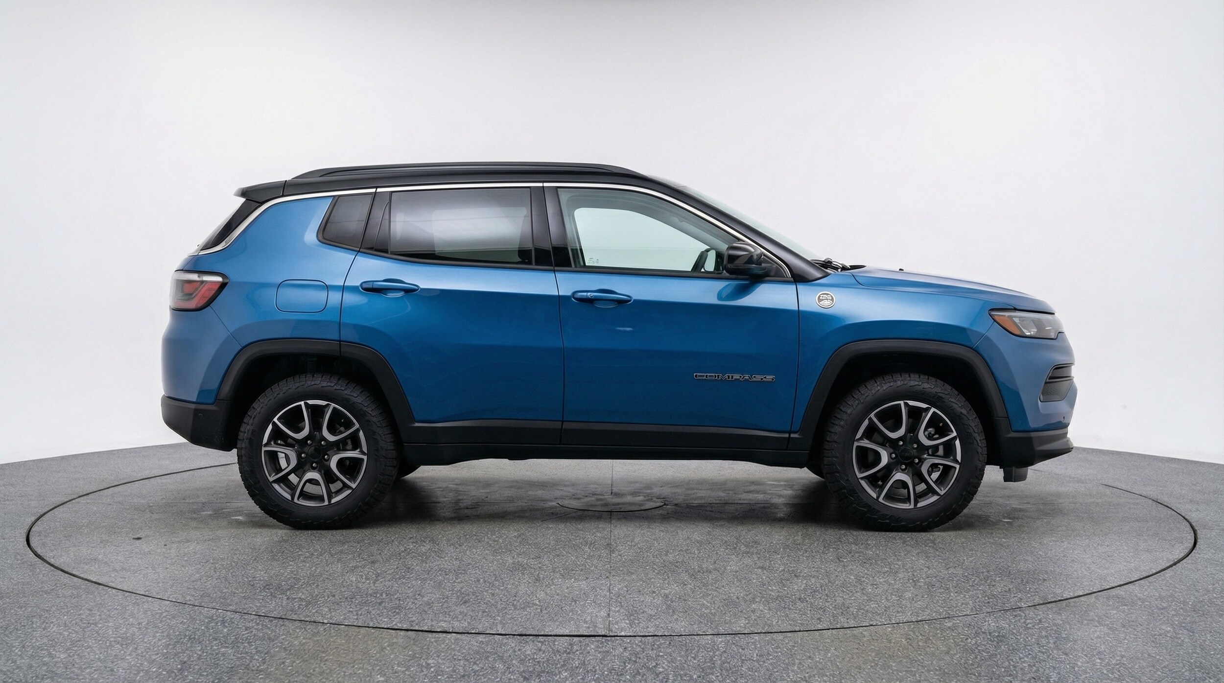 Thumbnail: 2025 Jeep Compass - 8