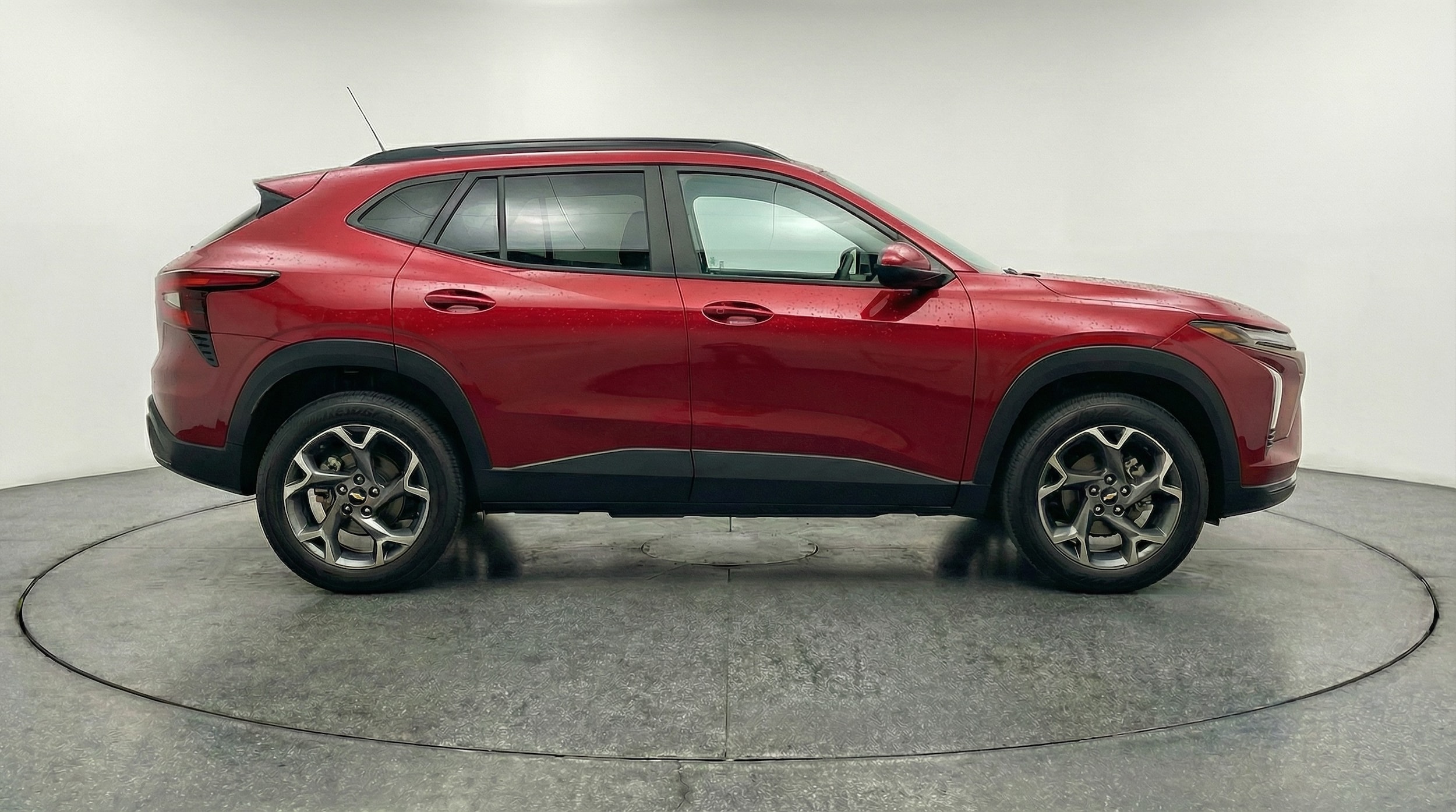 Thumbnail: 2025 Chevrolet Trax - 8