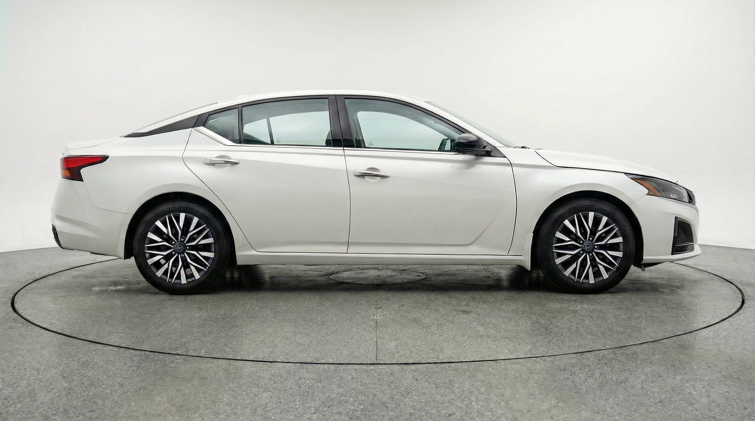 Thumbnail: 2025 Nissan Altima - 11