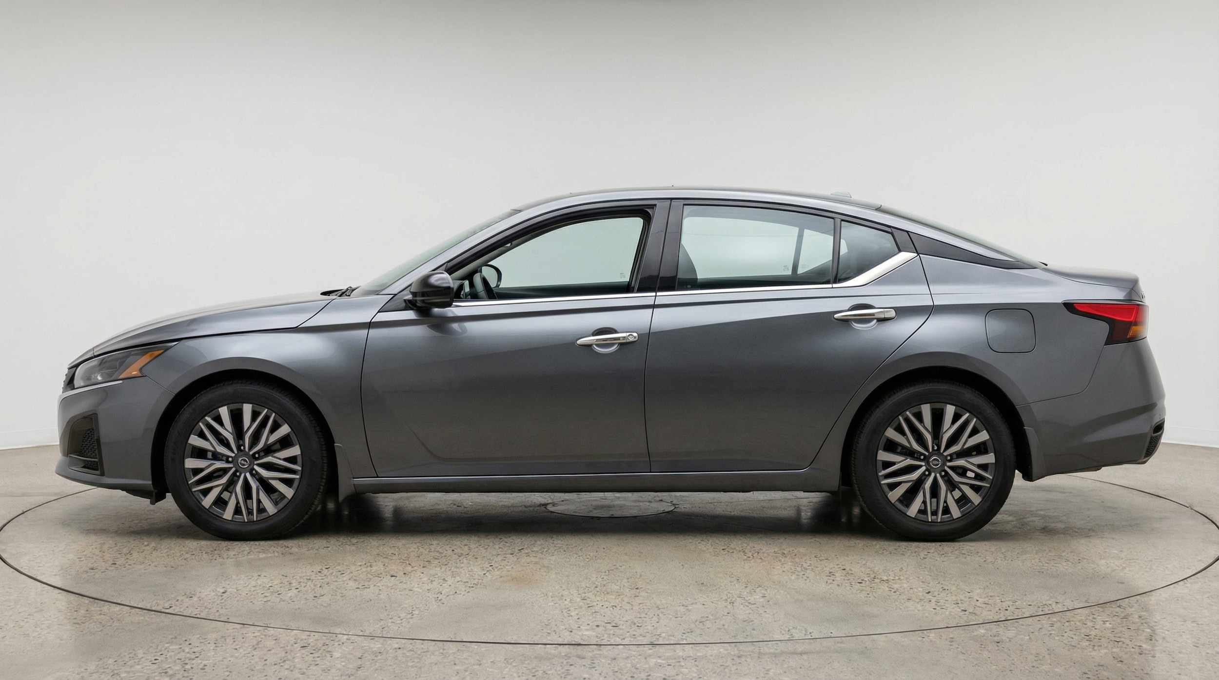 Thumbnail: 2025 Nissan Altima - 4