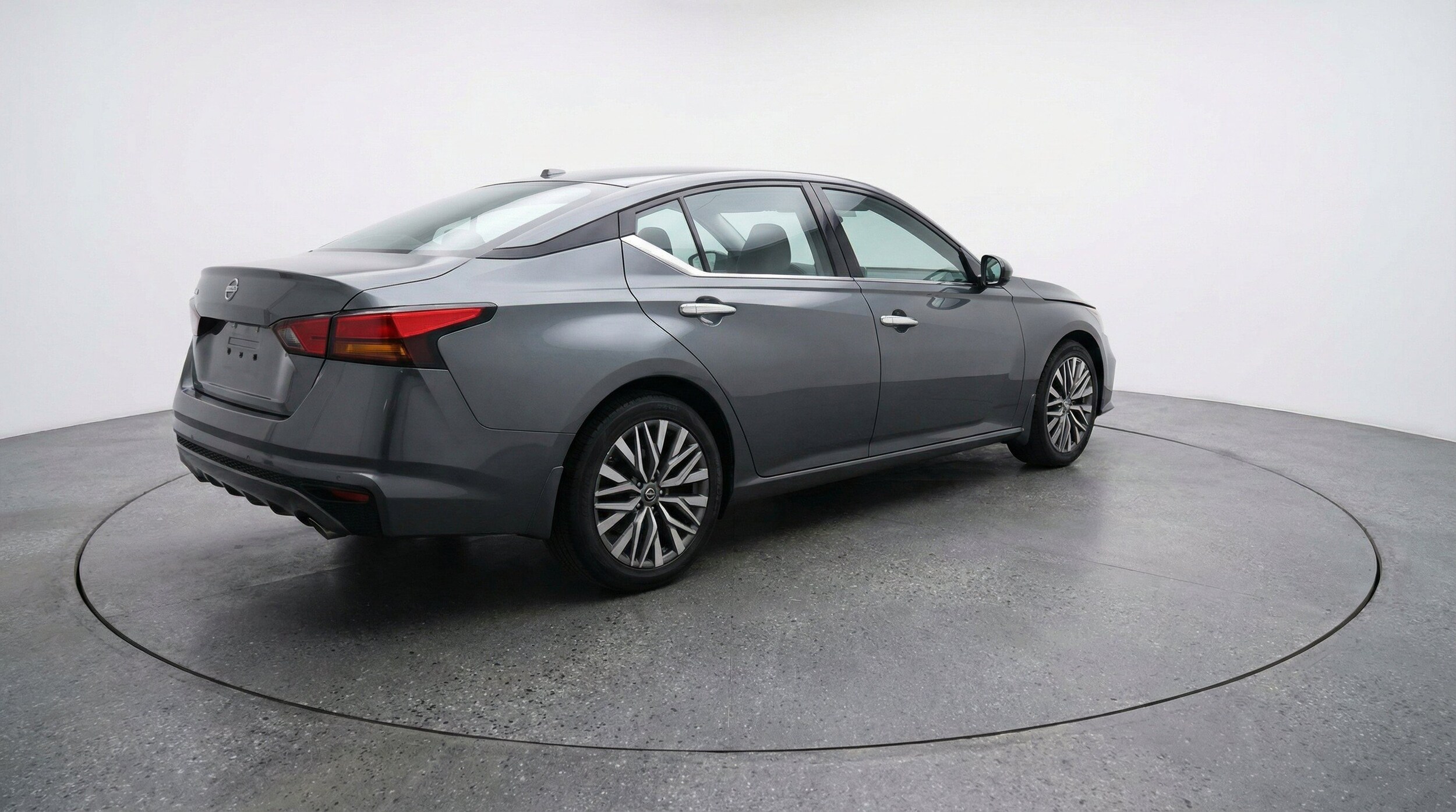 Thumbnail: 2025 Nissan Altima - 9