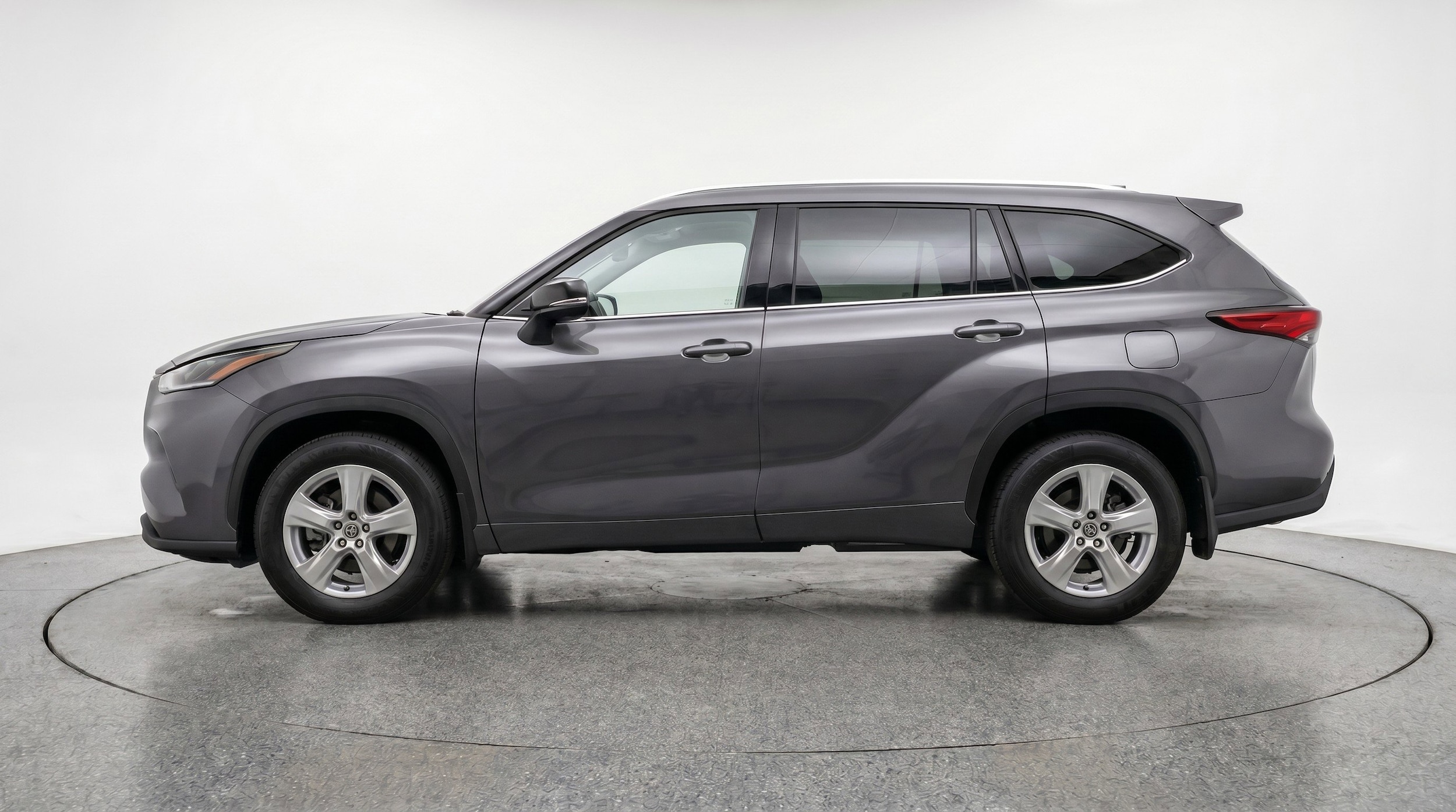 Thumbnail: 2025 Toyota Highlander - 5