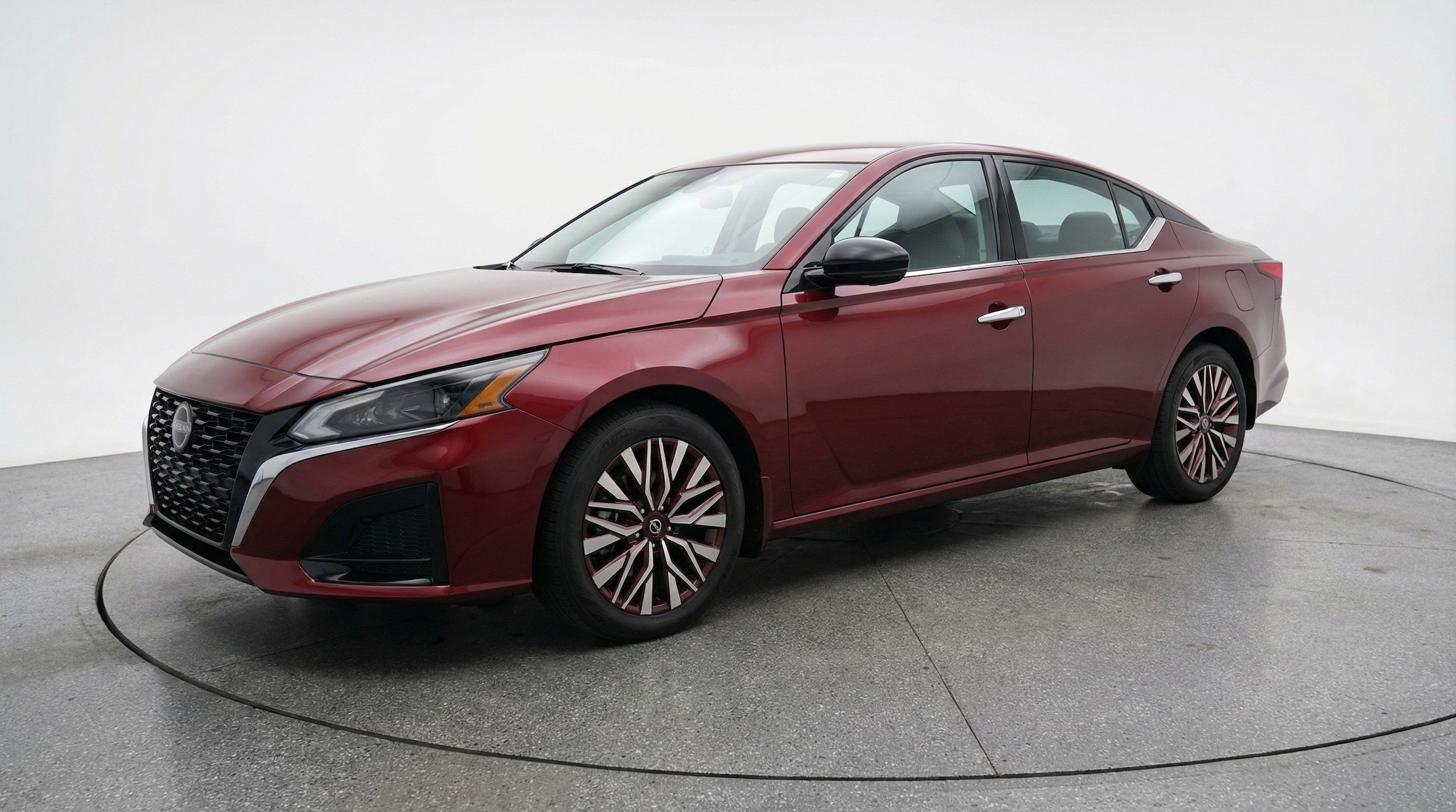 Thumbnail: 2025 Nissan Altima - 3