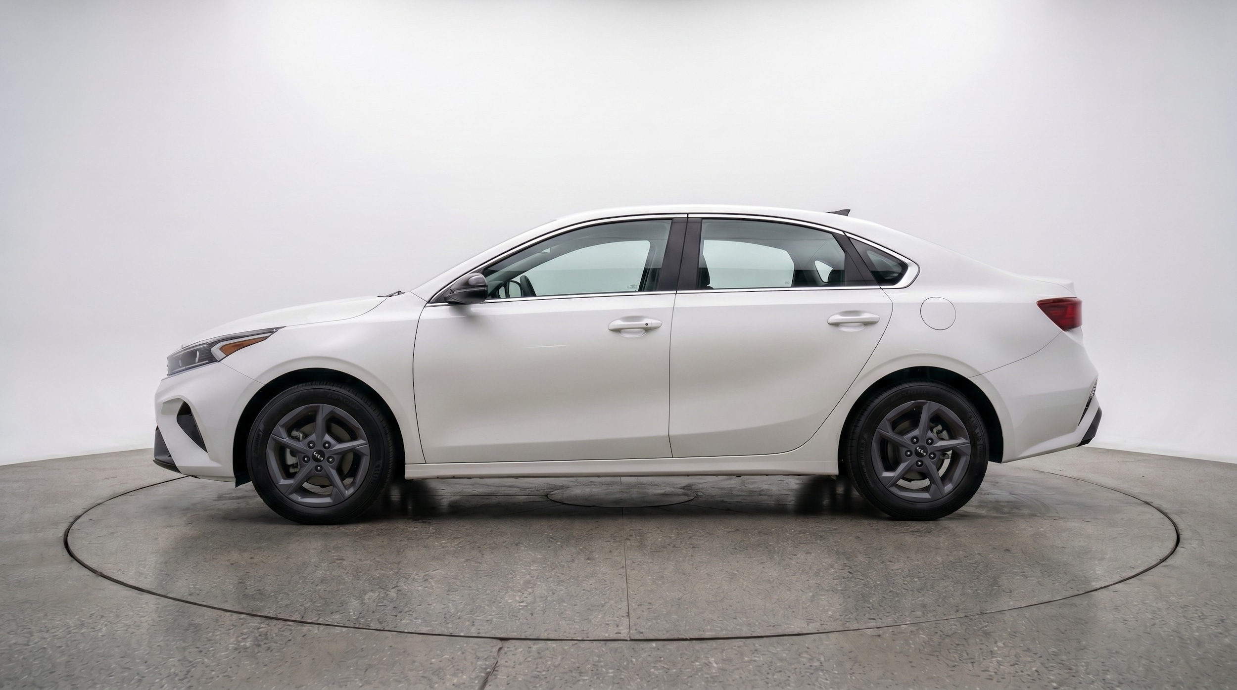 Thumbnail: 2025 Kia K4 - 4