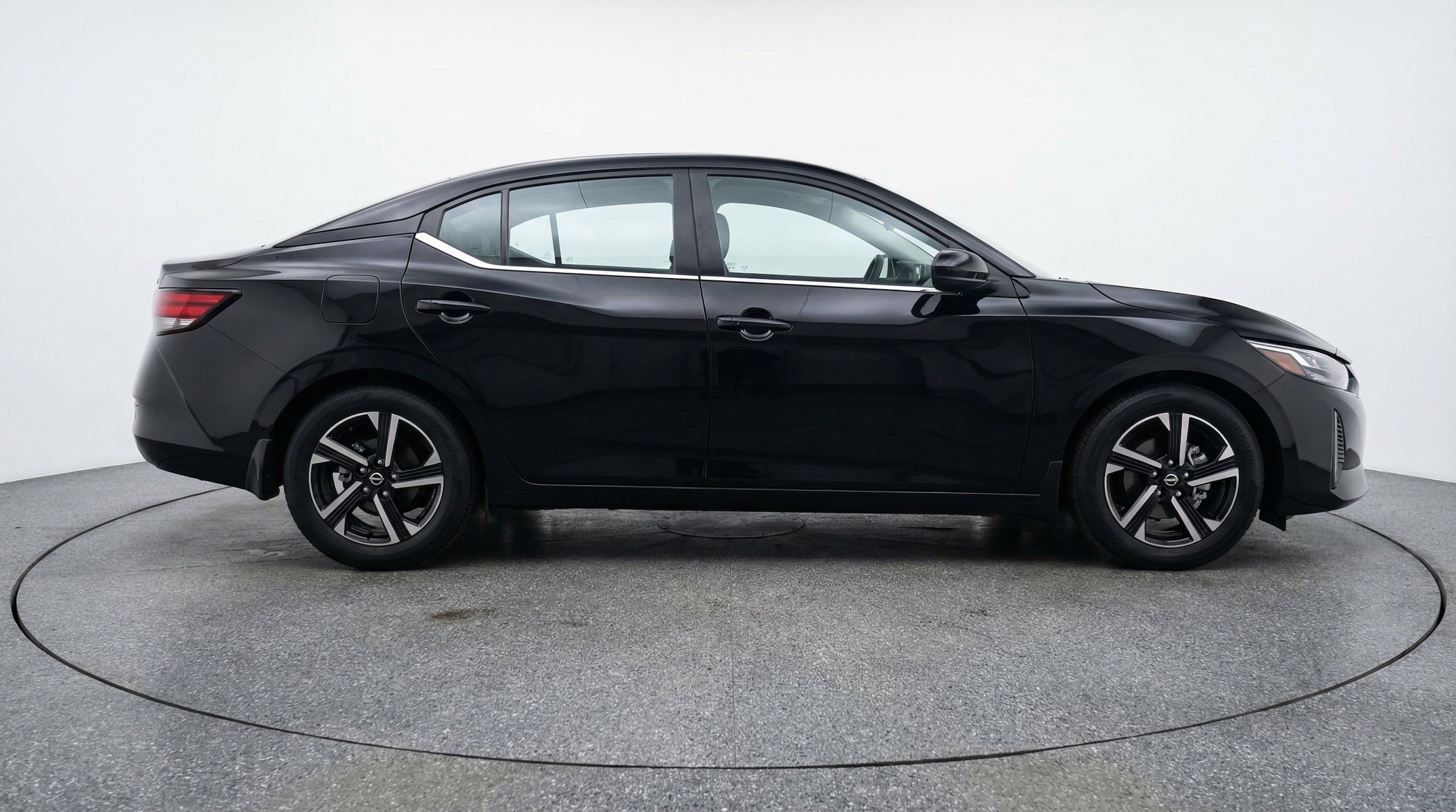 Thumbnail: 2025 Nissan Sentra - 10