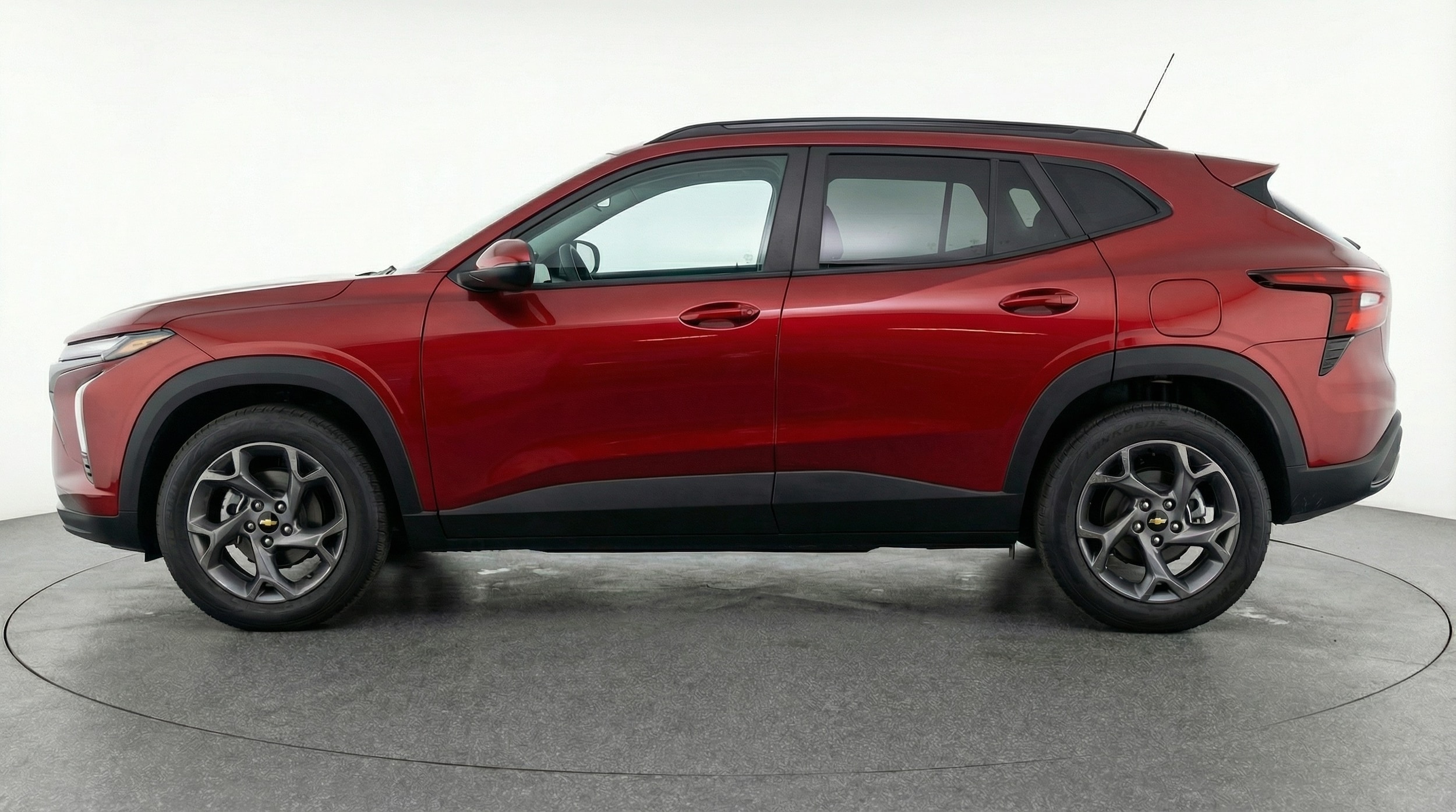 Thumbnail: 2025 Chevrolet Trax - 4