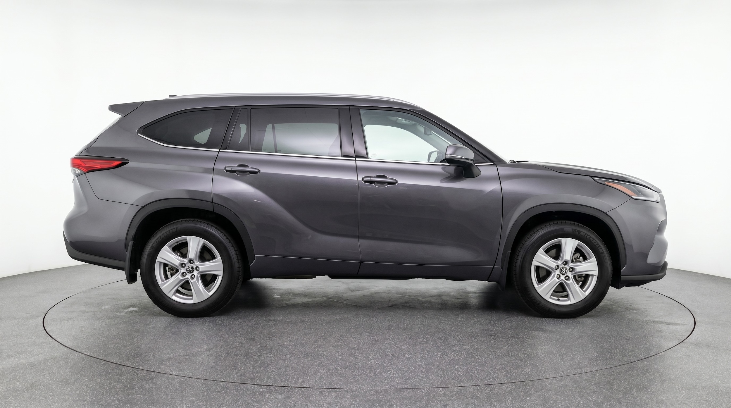 Thumbnail: 2025 Toyota Highlander - 8