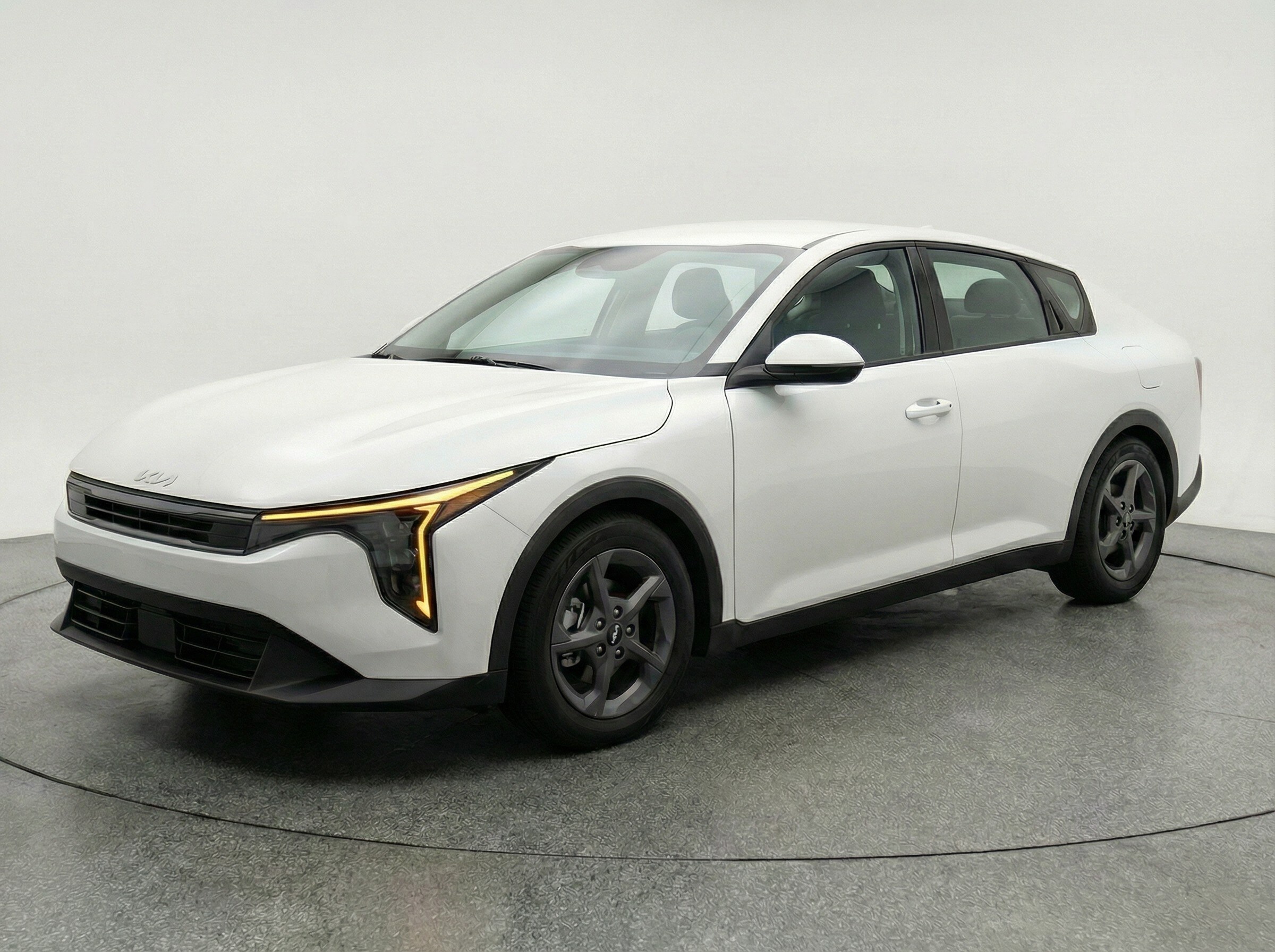 Thumbnail: 2025 Kia K4 - 3