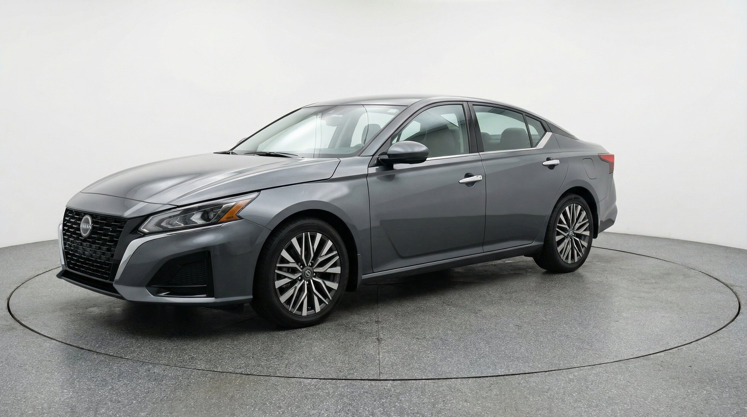 Thumbnail: 2025 Nissan Altima - 3