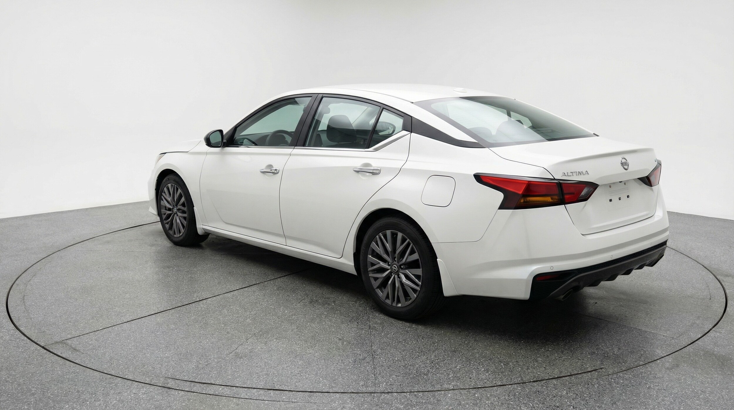 Thumbnail: 2025 Nissan Altima - 5