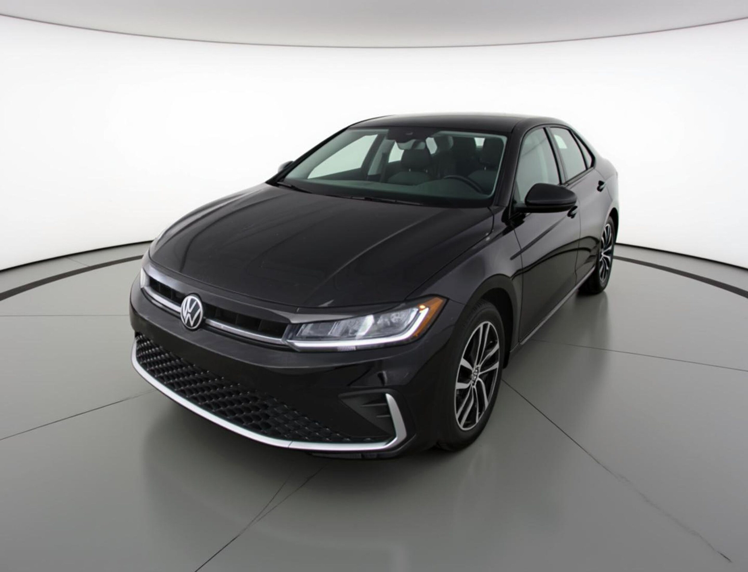 Thumbnail: 2025 Volkswagen Jetta - 3