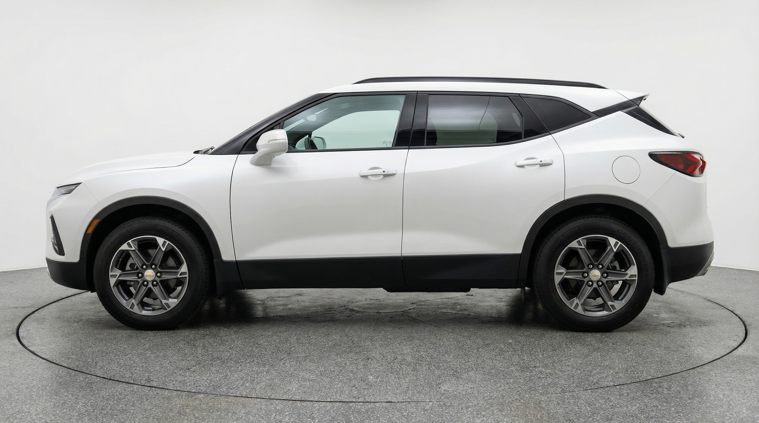 Thumbnail: 2025 Chevrolet Blazer - 4