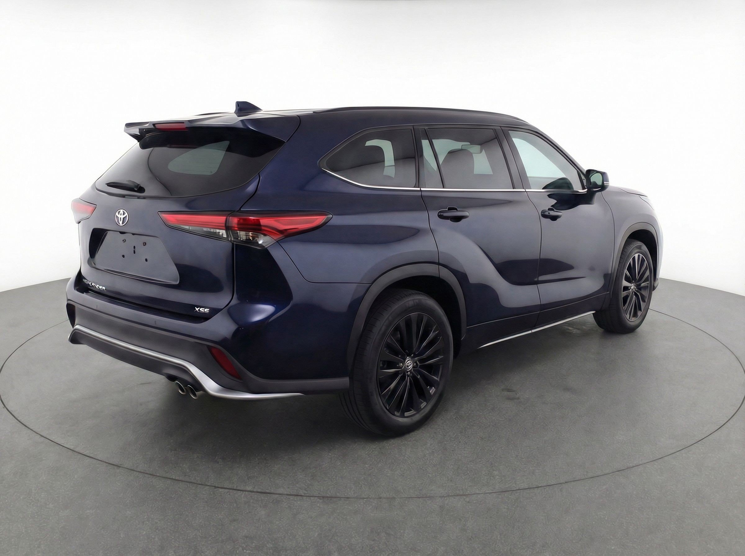 Thumbnail: 2024 Toyota Highlander - 9