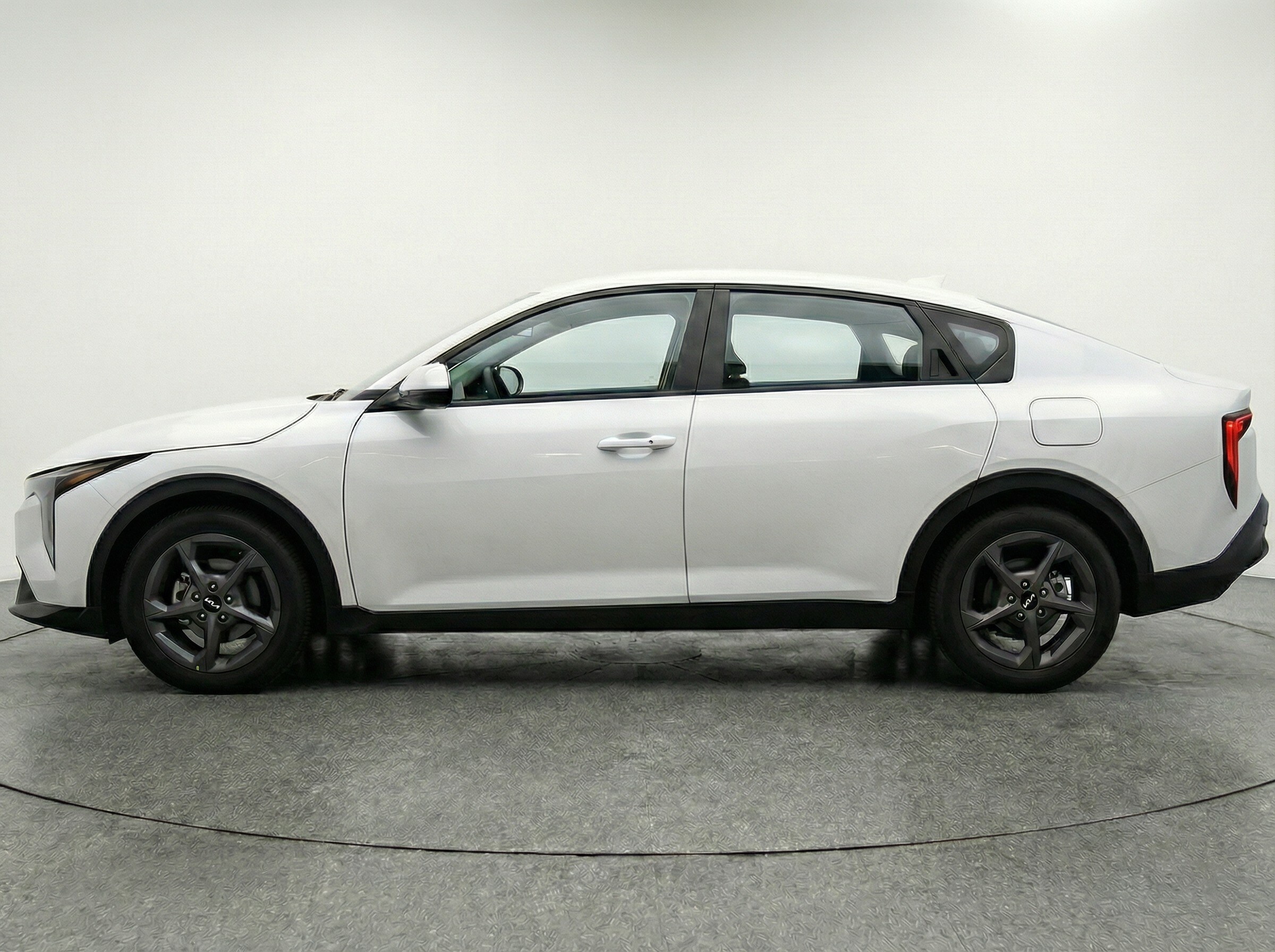 Thumbnail: 2025 Kia K4 - 4
