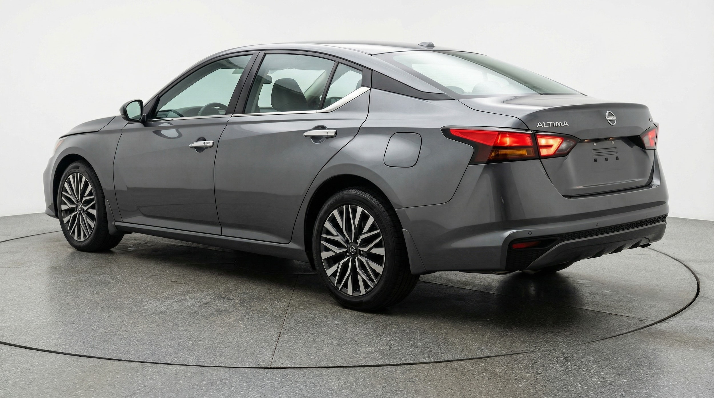 Thumbnail: 2025 Nissan Altima - 5