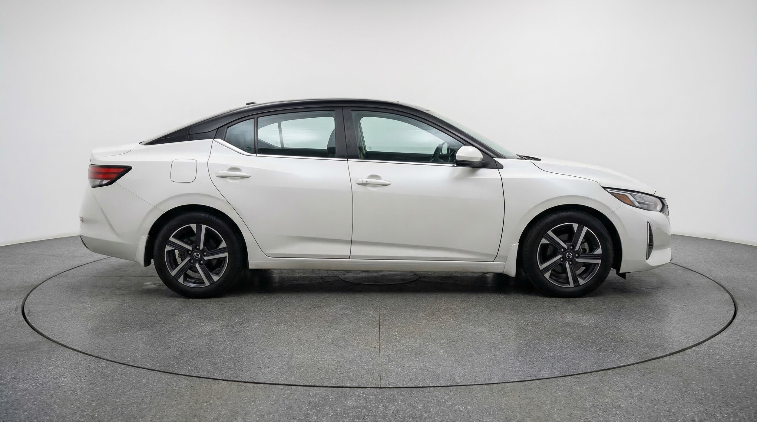 Thumbnail: 2025 Nissan Sentra - 8