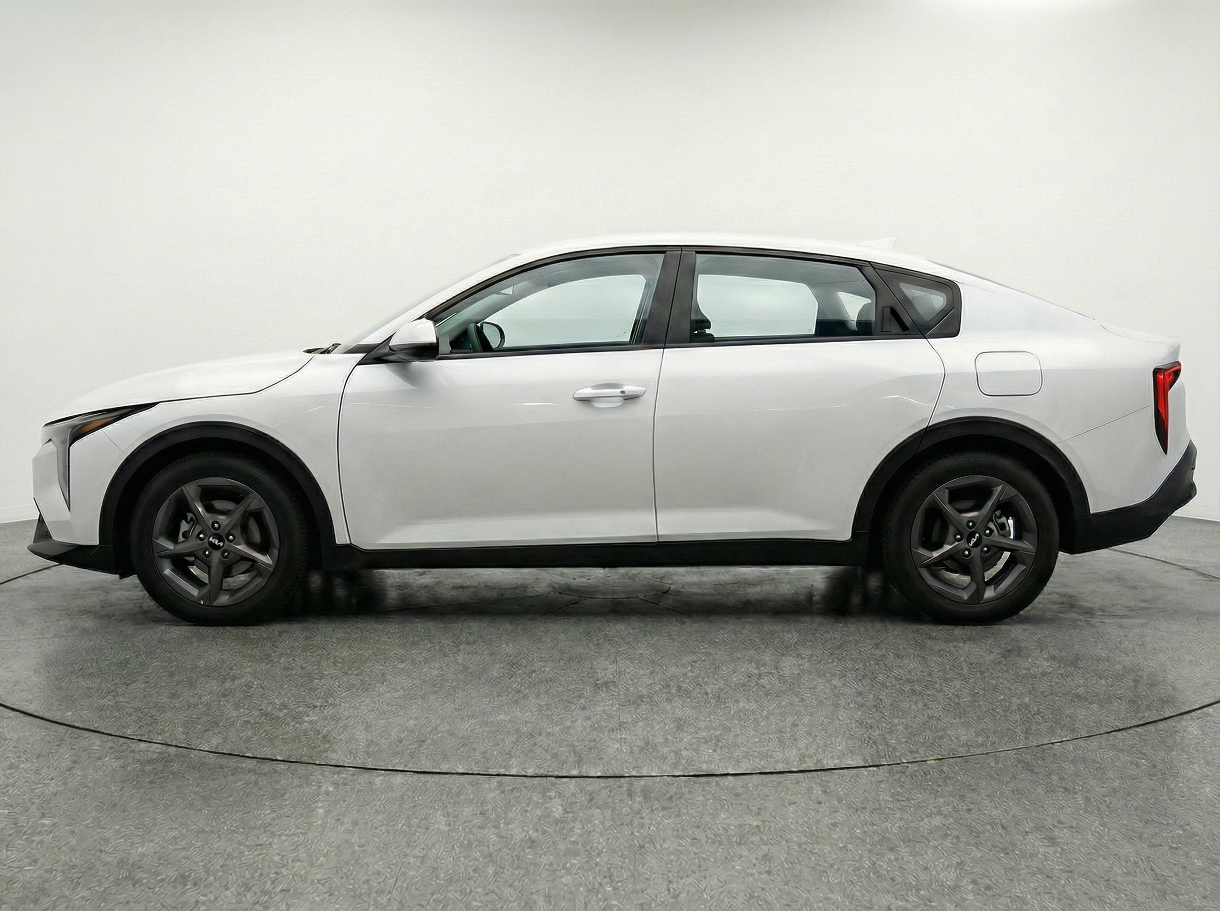 Thumbnail: 2025 Kia K4 - 4