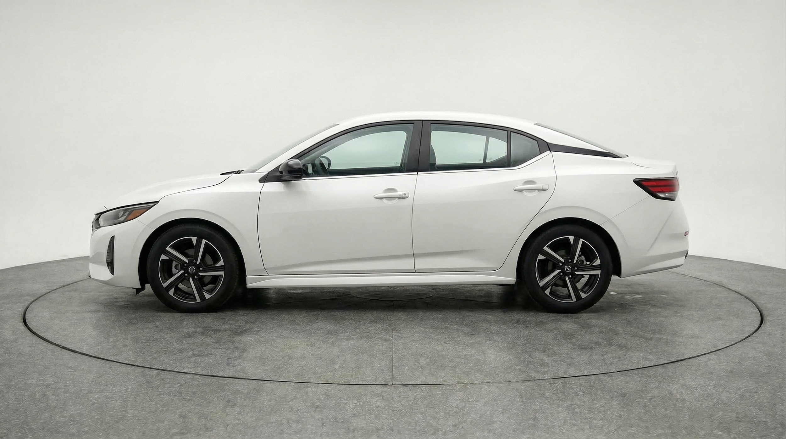 Thumbnail: 2025 Nissan Sentra - 4