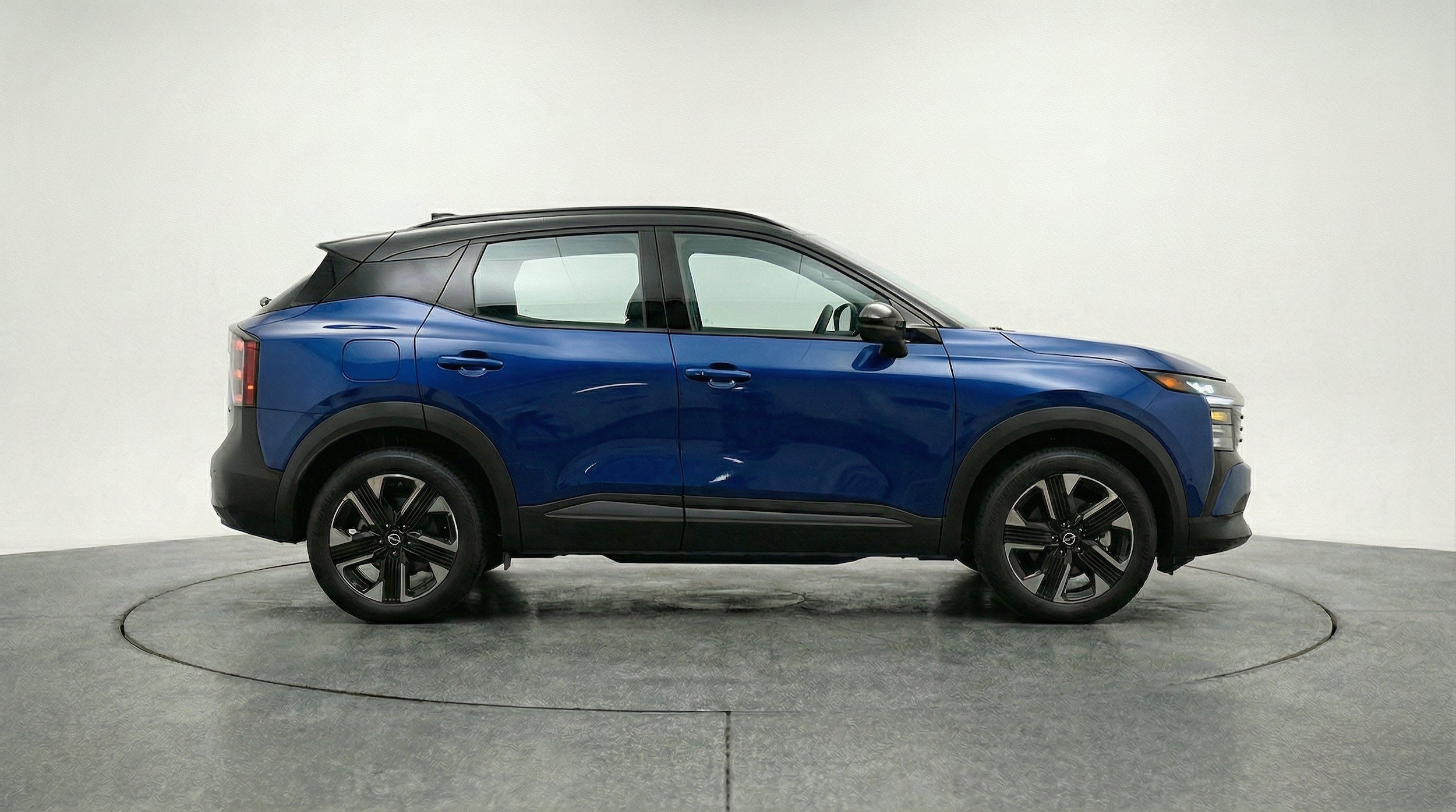 Thumbnail: 2026 Nissan Kicks - 5