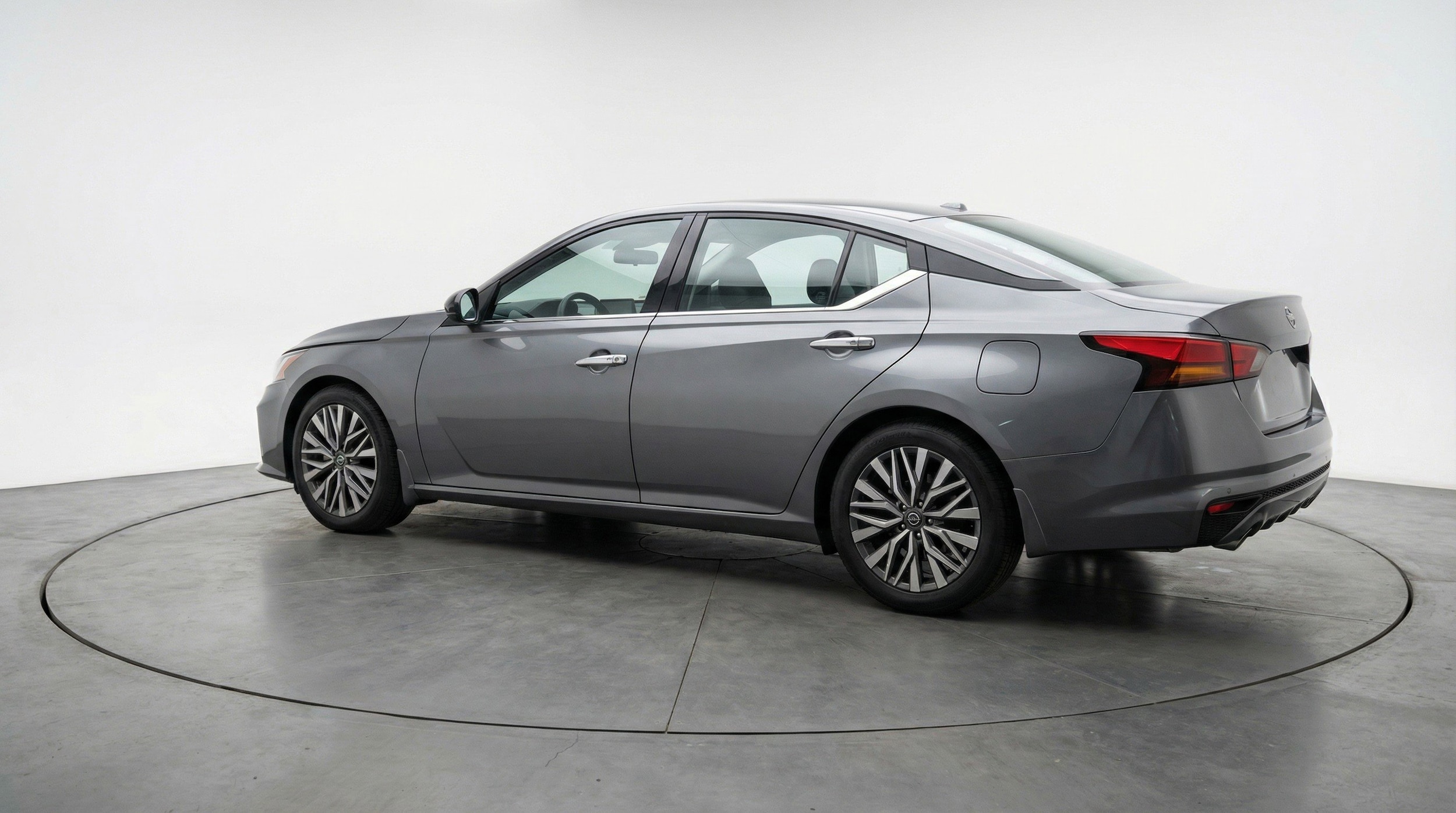 Thumbnail: 2025 Nissan Altima - 6