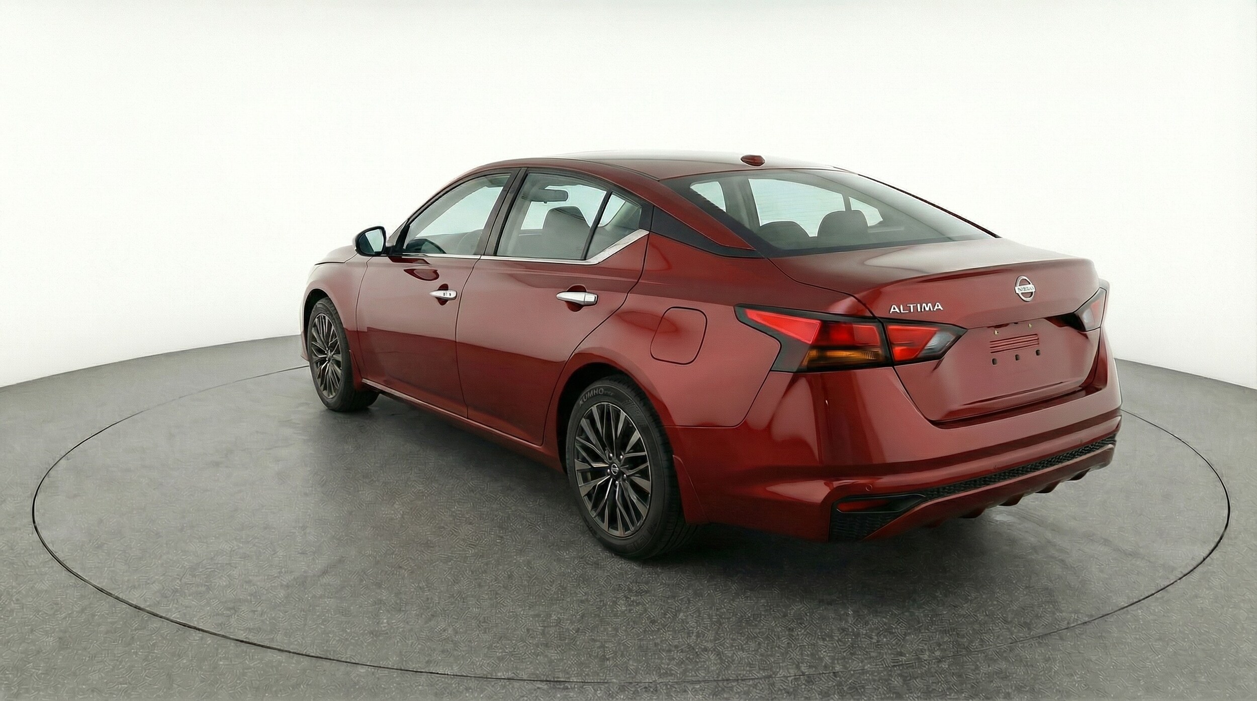 Thumbnail: 2025 Nissan Altima - 5