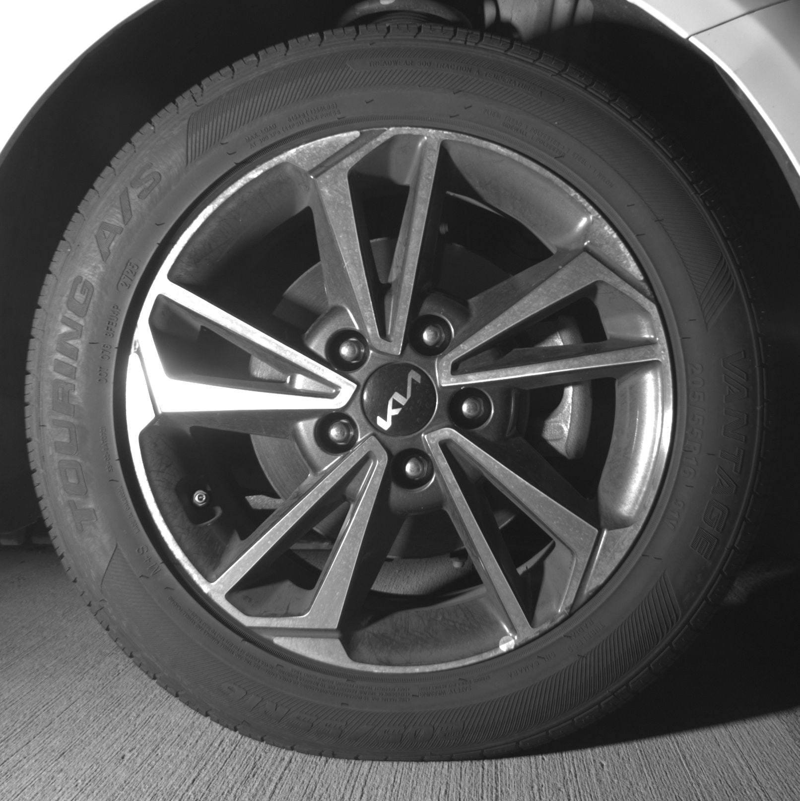 Thumbnail: 2024 Kia Forte - 10