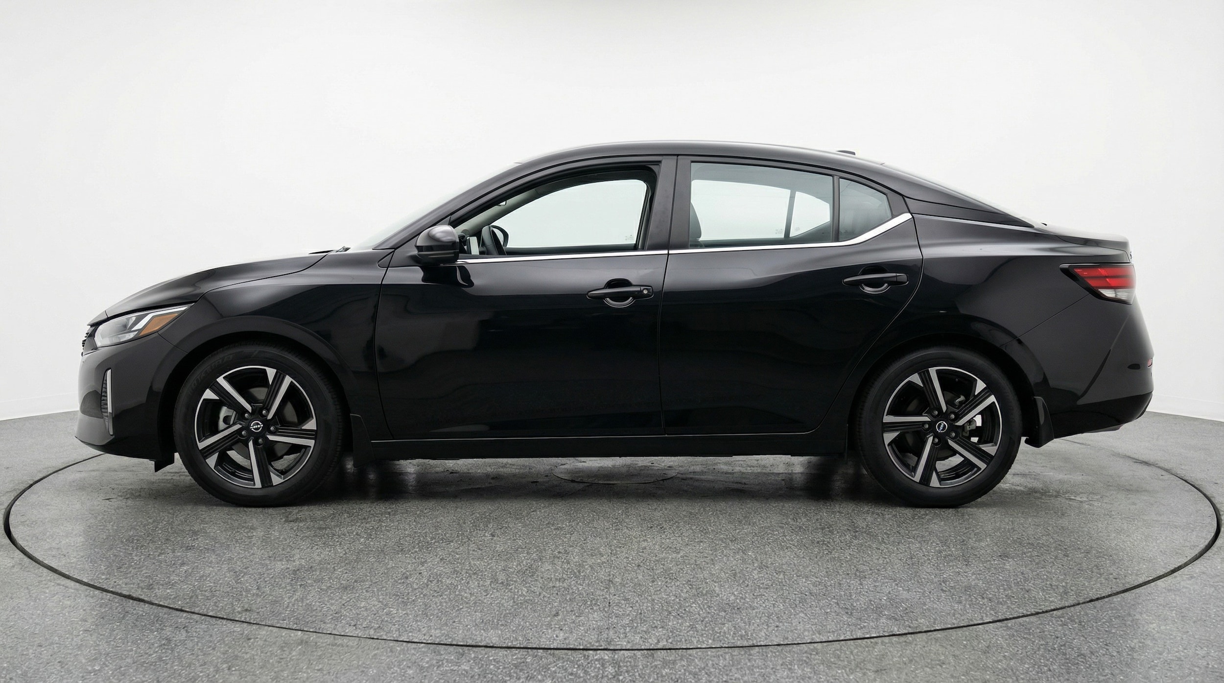 Thumbnail: 2025 Nissan Sentra - 4