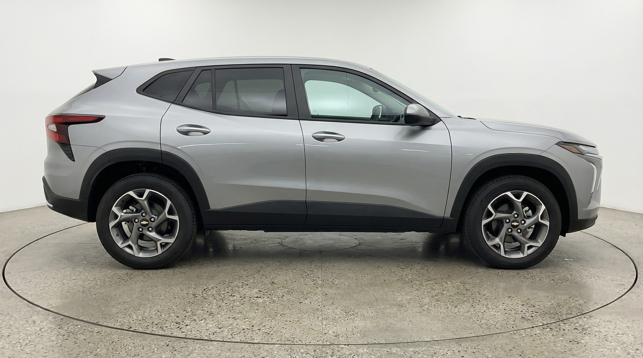 Thumbnail: 2025 Chevrolet Trax - 8