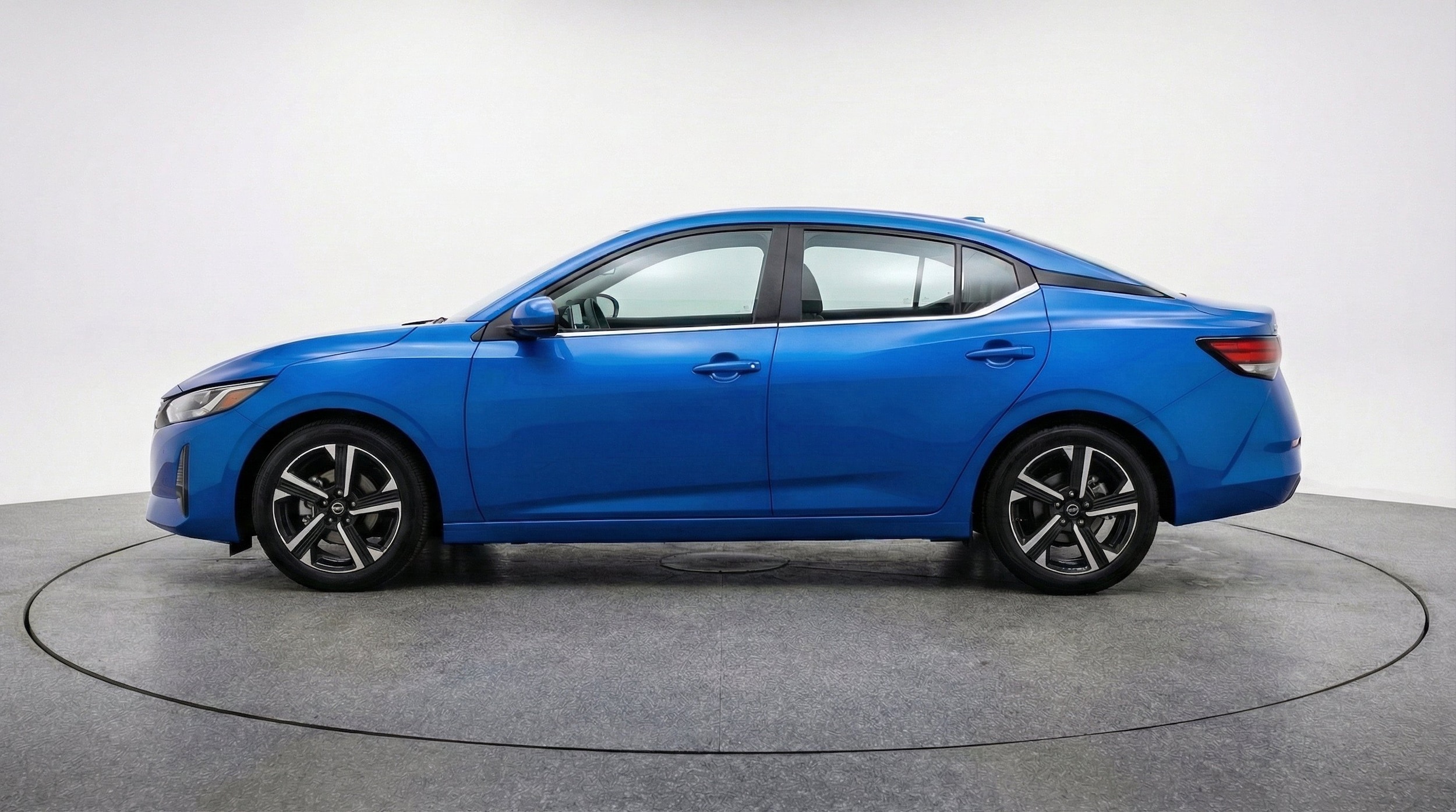 Thumbnail: 2025 Nissan Sentra - 5