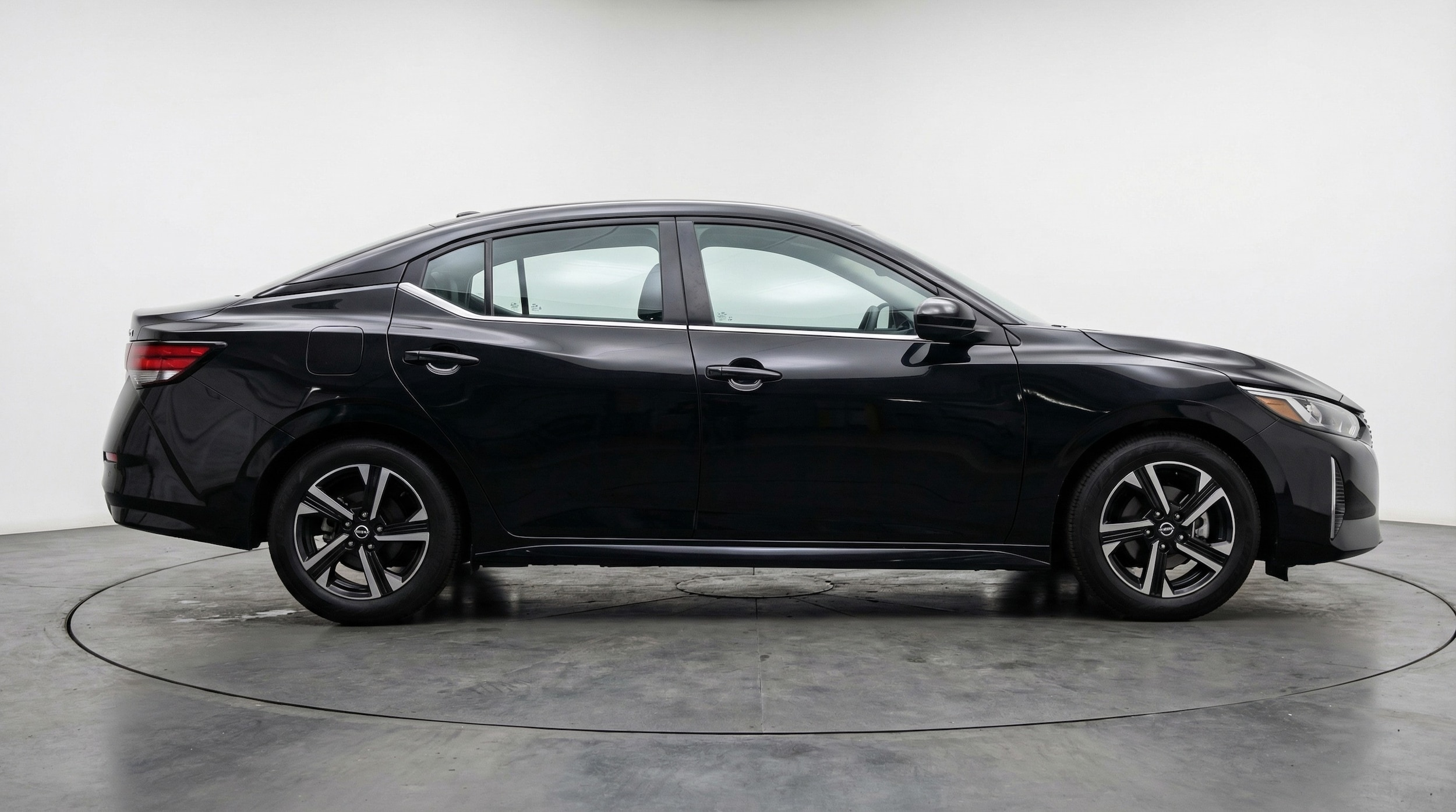 Thumbnail: 2025 Nissan Sentra - 8