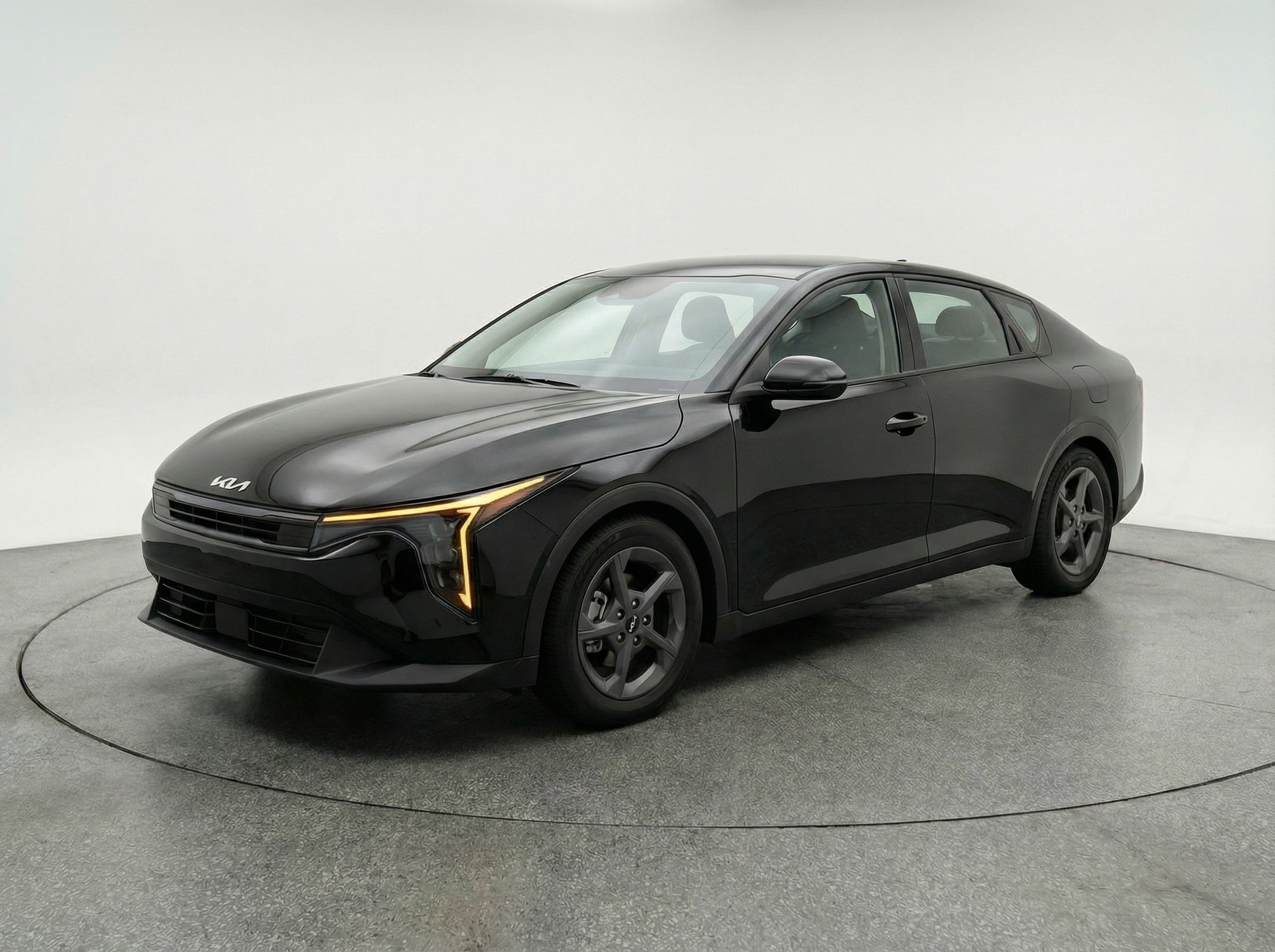 Thumbnail: 2025 Kia K4 - 3