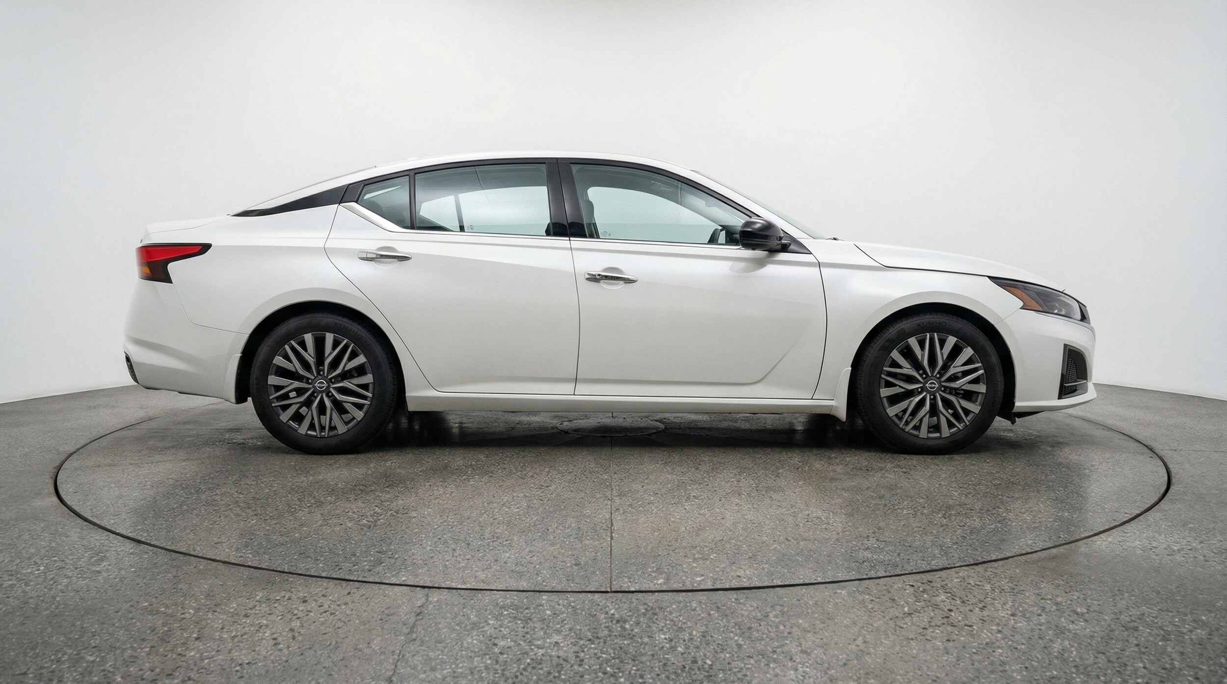 Thumbnail: 2025 Nissan Altima - 11